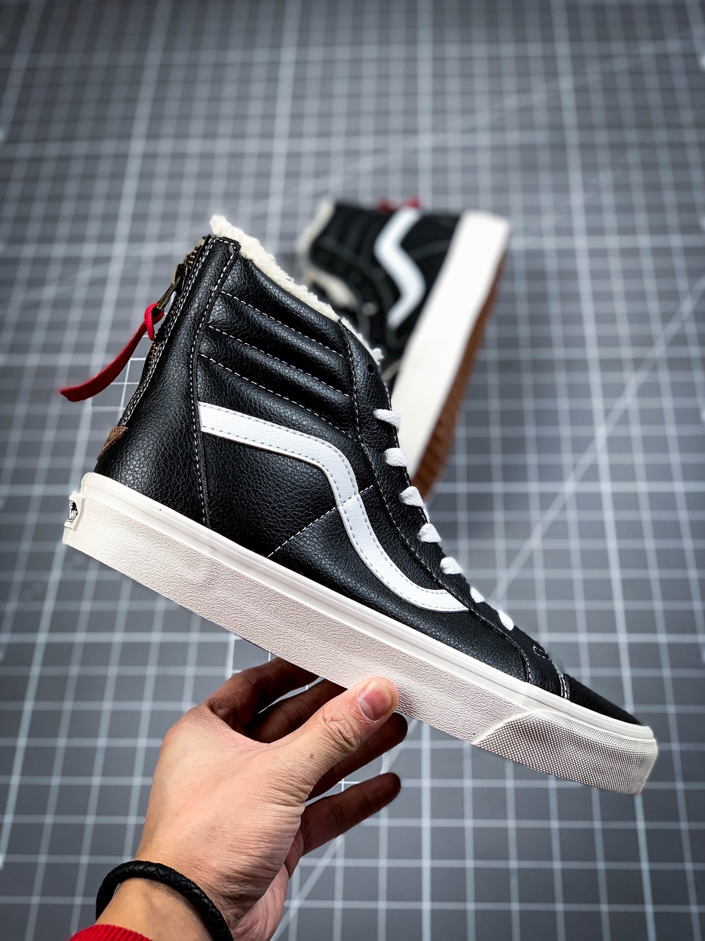 150 Madness x Vans SK8-Hi  万斯 余文乐 全皮加绒 余文乐亲着