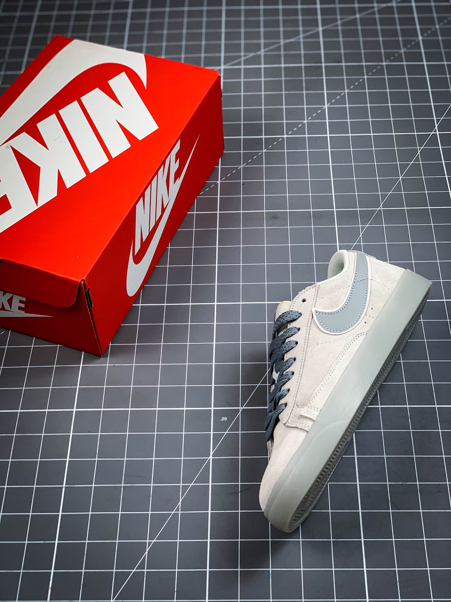 160 耐克/Nike Blazer Low SD 开拓者休闲运动板鞋454471-015