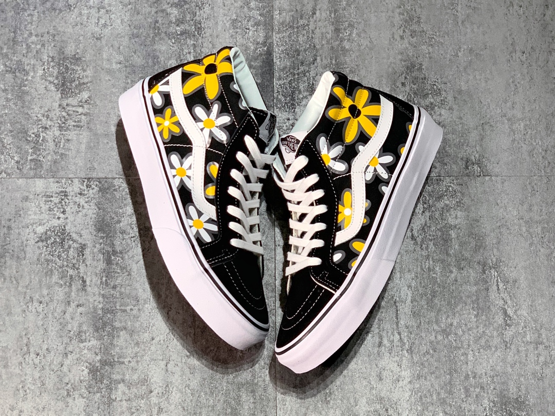 160 Vans SK8-Mid 中帮 雏菊印花板鞋 以黑色经典Sk8