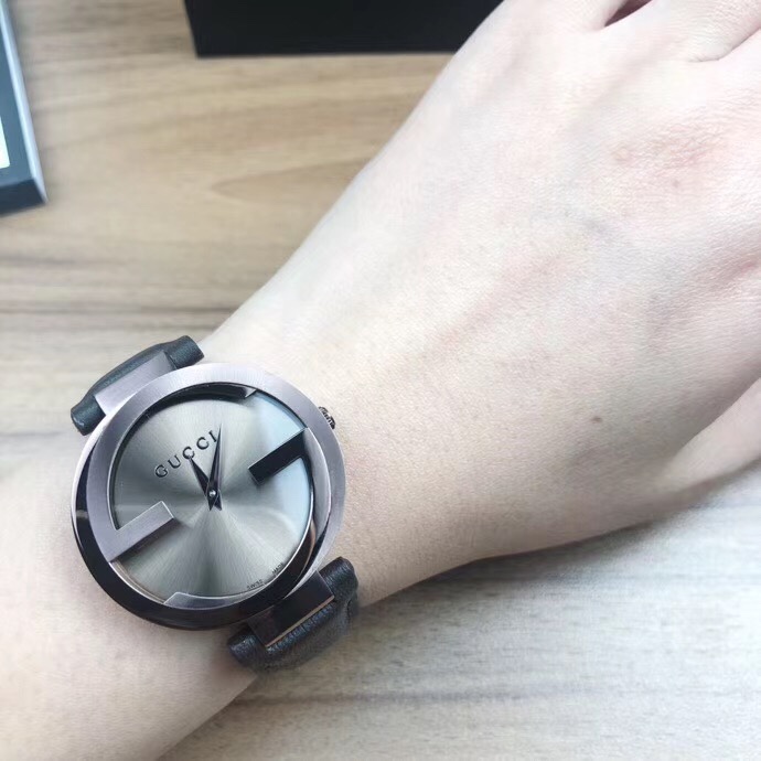 Gucci 古驰双G女表，表经:37mm，多种颜色挑选