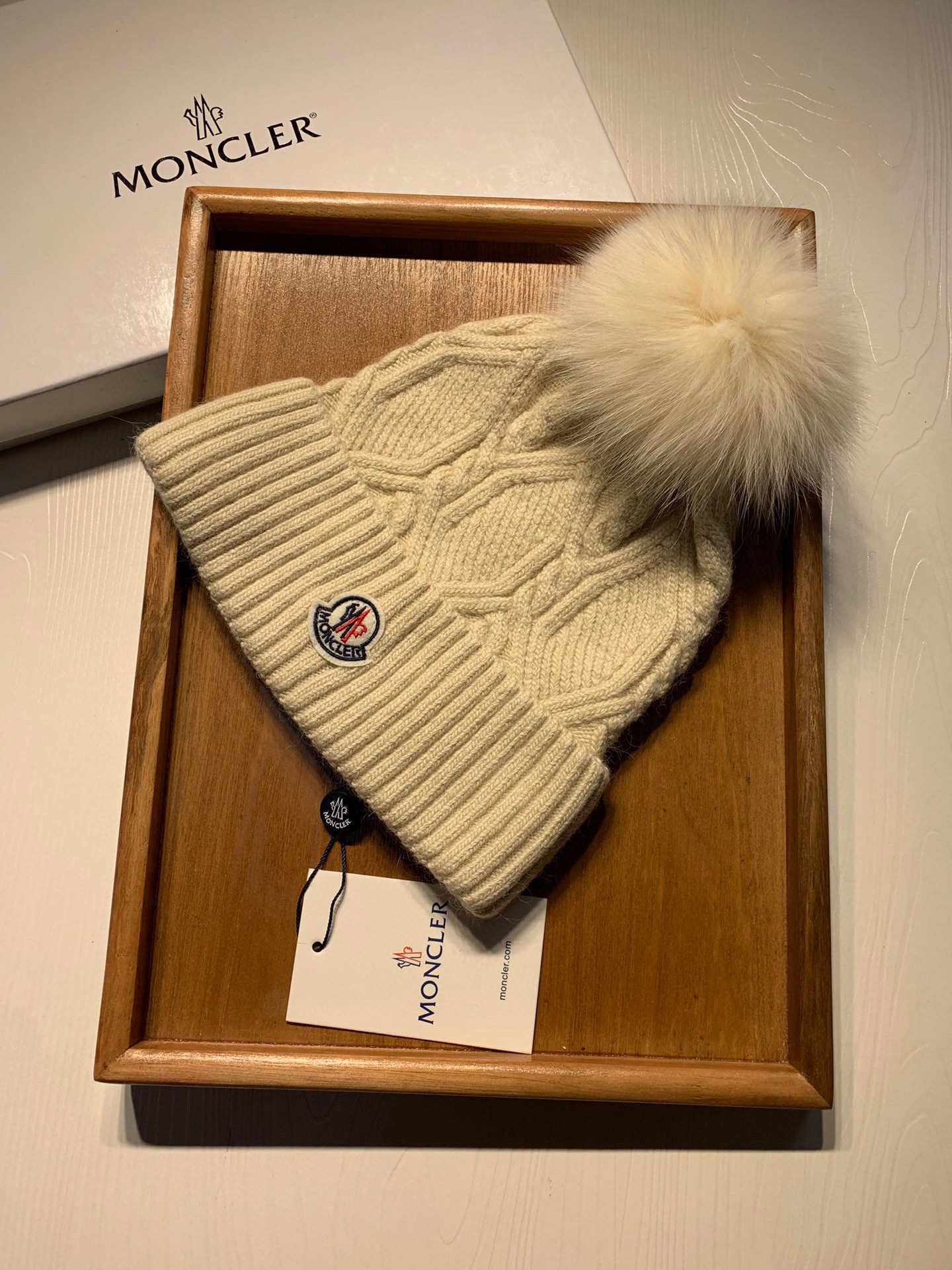 🌹。蒙口。【羊毛单帽-狐狸毛球】客供小羊毛！珍贵典藏的灵魂帽子！客供色纱.每个颜色都非常好看！经典！手感