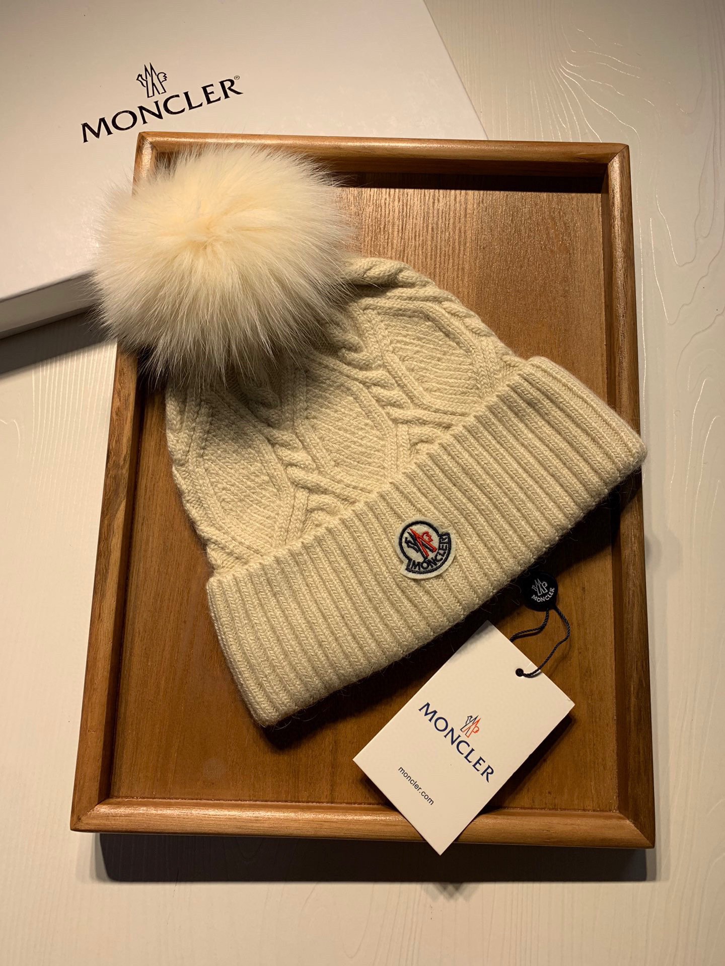 🌹。蒙口。【羊毛单帽-狐狸毛球】客供小羊毛！珍贵典藏的灵魂帽子！客供色纱.每个颜色都非常好看！经典！手感