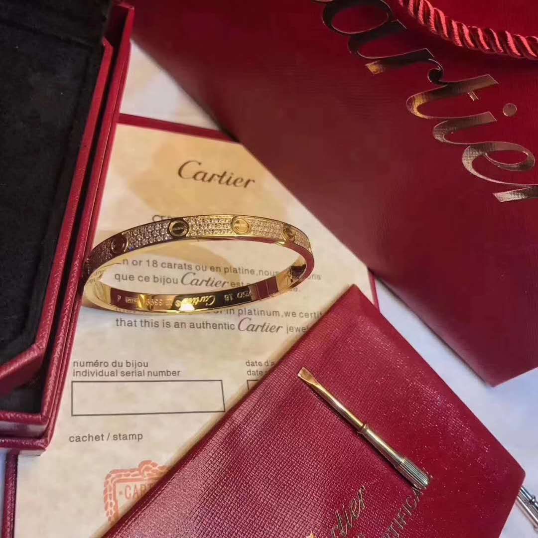 Cartier 卡地亚满天星手镯 简约设计 高大上