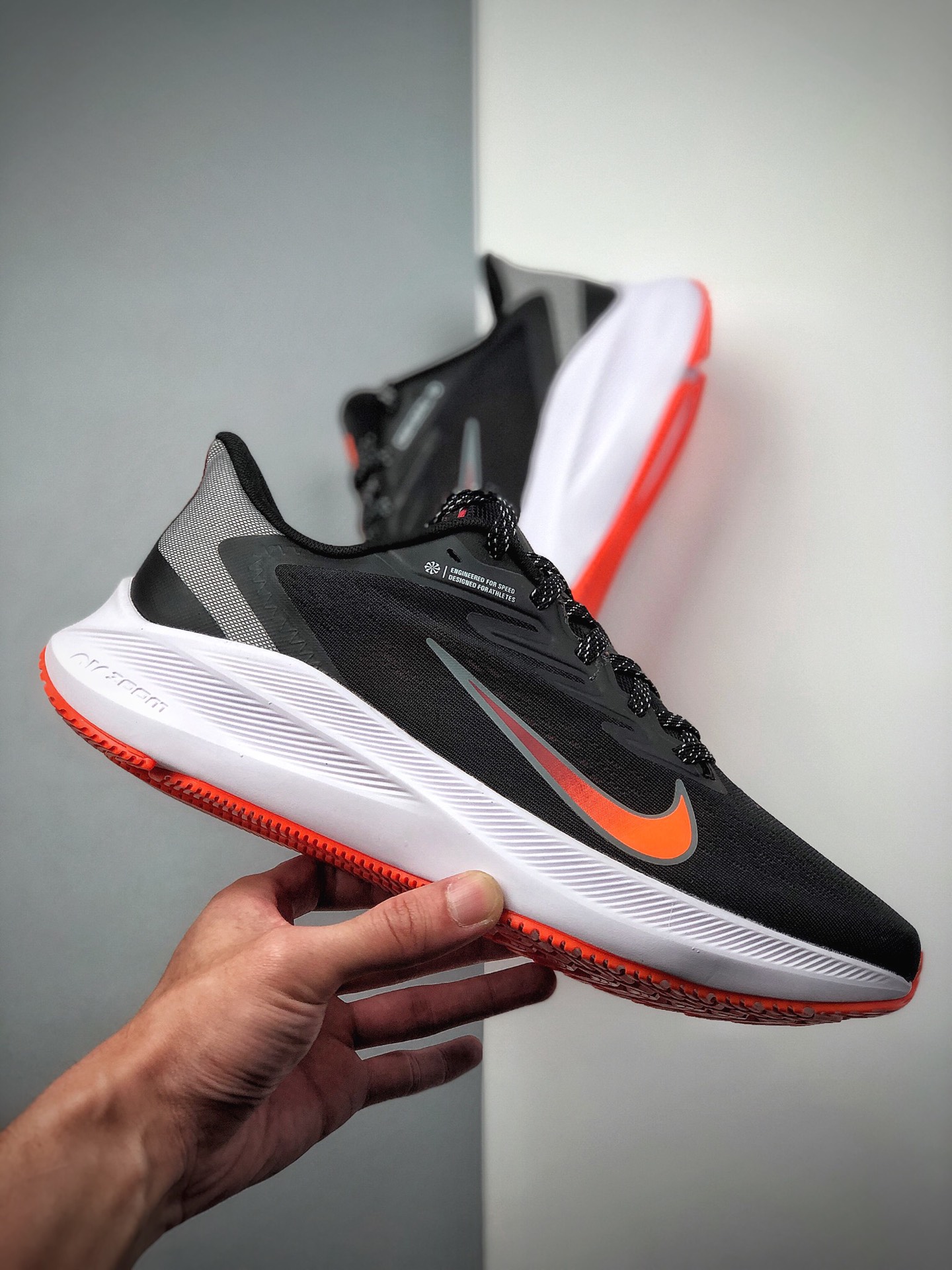 160 耐克Nike Zoom WINFLO 7 代 登月轻质透气休闲运动跑步鞋cl029-011