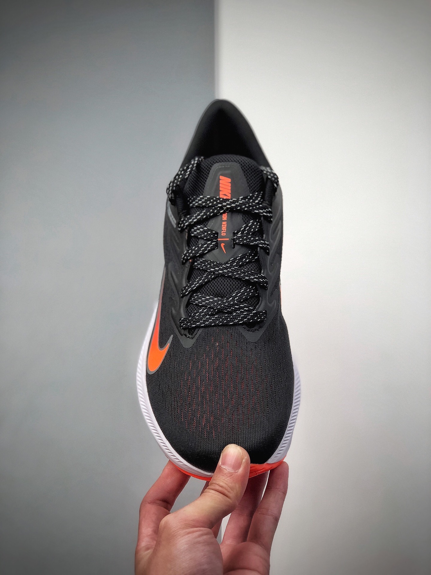160 耐克Nike Zoom WINFLO 7 代 登月轻质透气休闲运动跑步鞋cl029-011