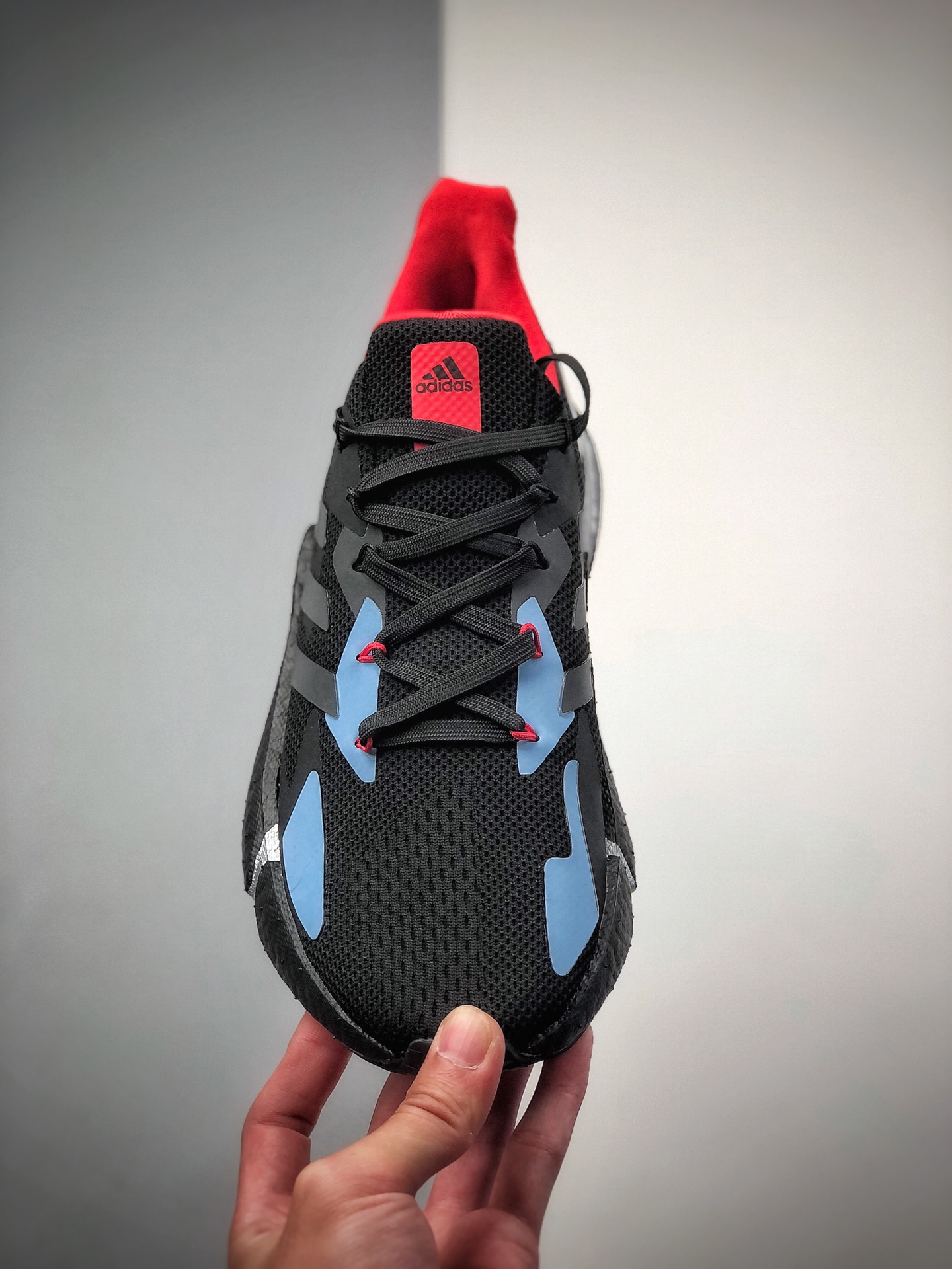 220  全网新品首发 adidas Boost X9000L4 系列款式整体造型极具速度感FY0778