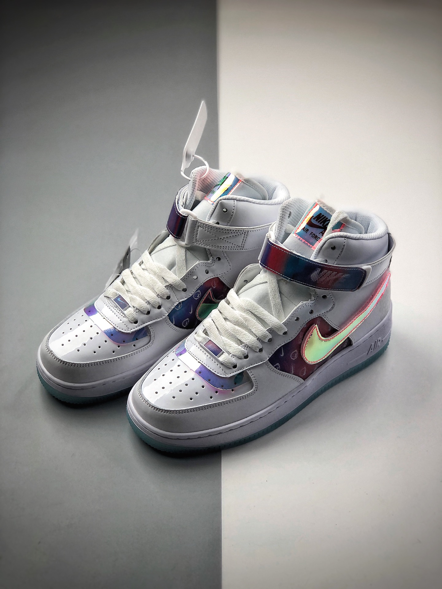 220  NIKE AIR FORCE 1 REACT QS耐克Cspace Air Force 1 AF1 空军一号 电玩像素换钩，玩转秋天，一鞋难求 货号：DC2111-191