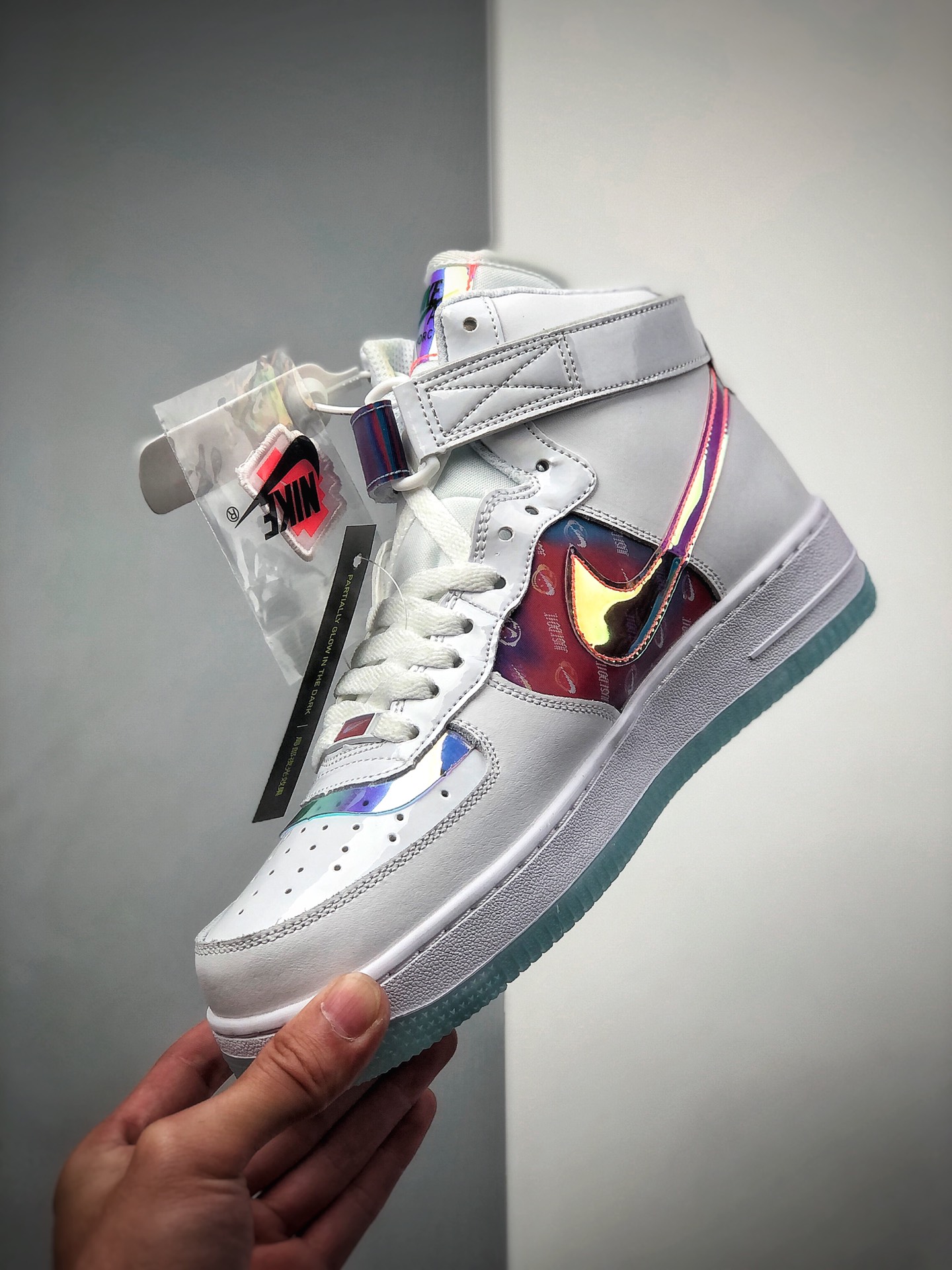 220  NIKE AIR FORCE 1 REACT QS耐克Cspace Air Force 1 AF1 空军一号 电玩像素换钩，玩转秋天，一鞋难求 货号：DC2111-191