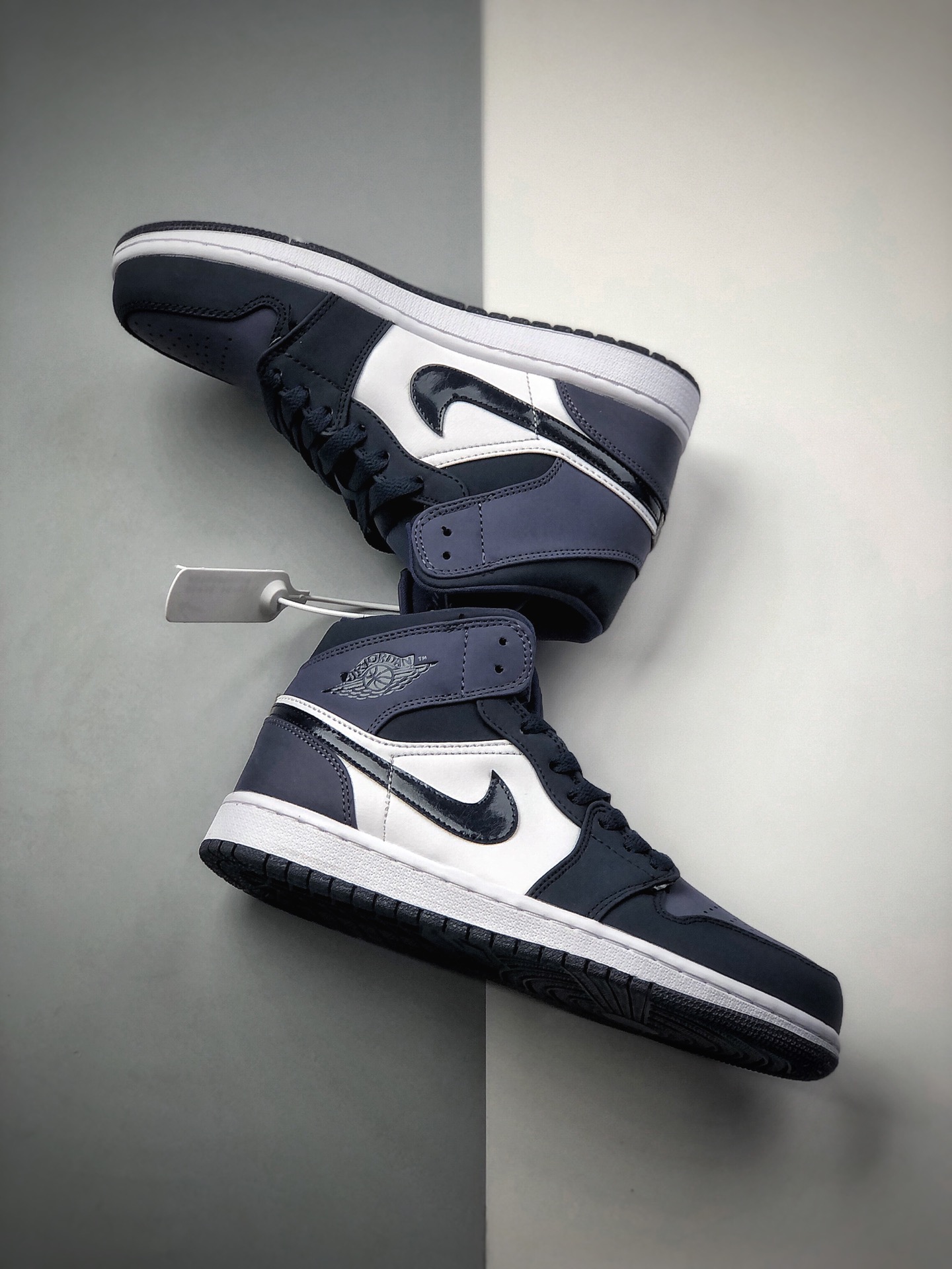 280  （UGG AJ1联名加绒款）Nike Air Jordan 1 MID AJ1乔丹1代中邦 真标原盒 牛头层荔枝纹鞋面 554724-445