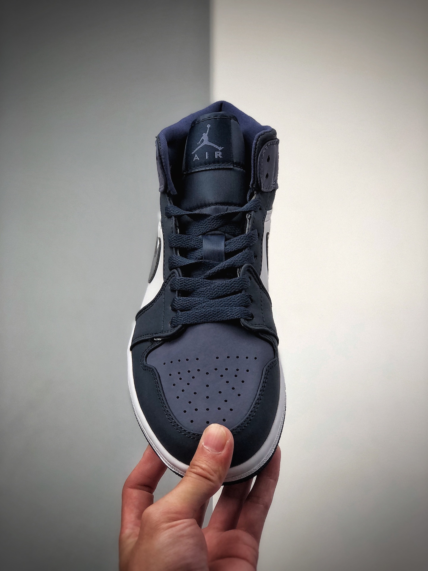 280  （UGG AJ1联名加绒款）Nike Air Jordan 1 MID AJ1乔丹1代中邦 真标原盒 牛头层荔枝纹鞋面 554724-445