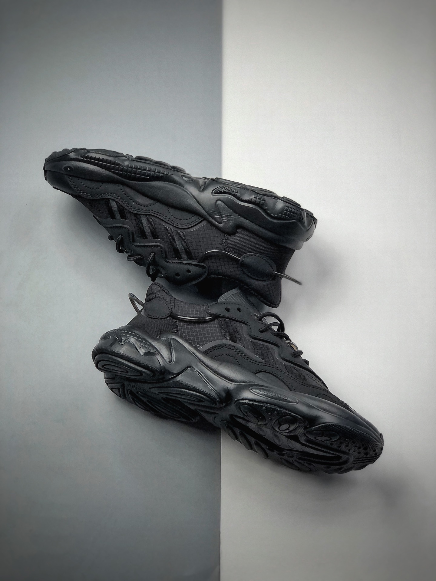 140  公司级 Adidas Originals Ozweego 简版椰子 FV9665