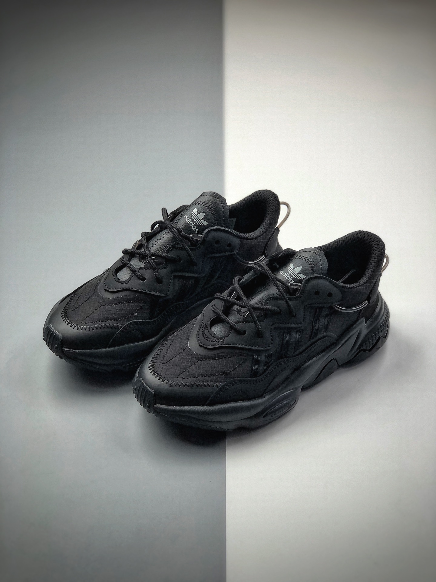 140  公司级 Adidas Originals Ozweego 简版椰子 FV9665