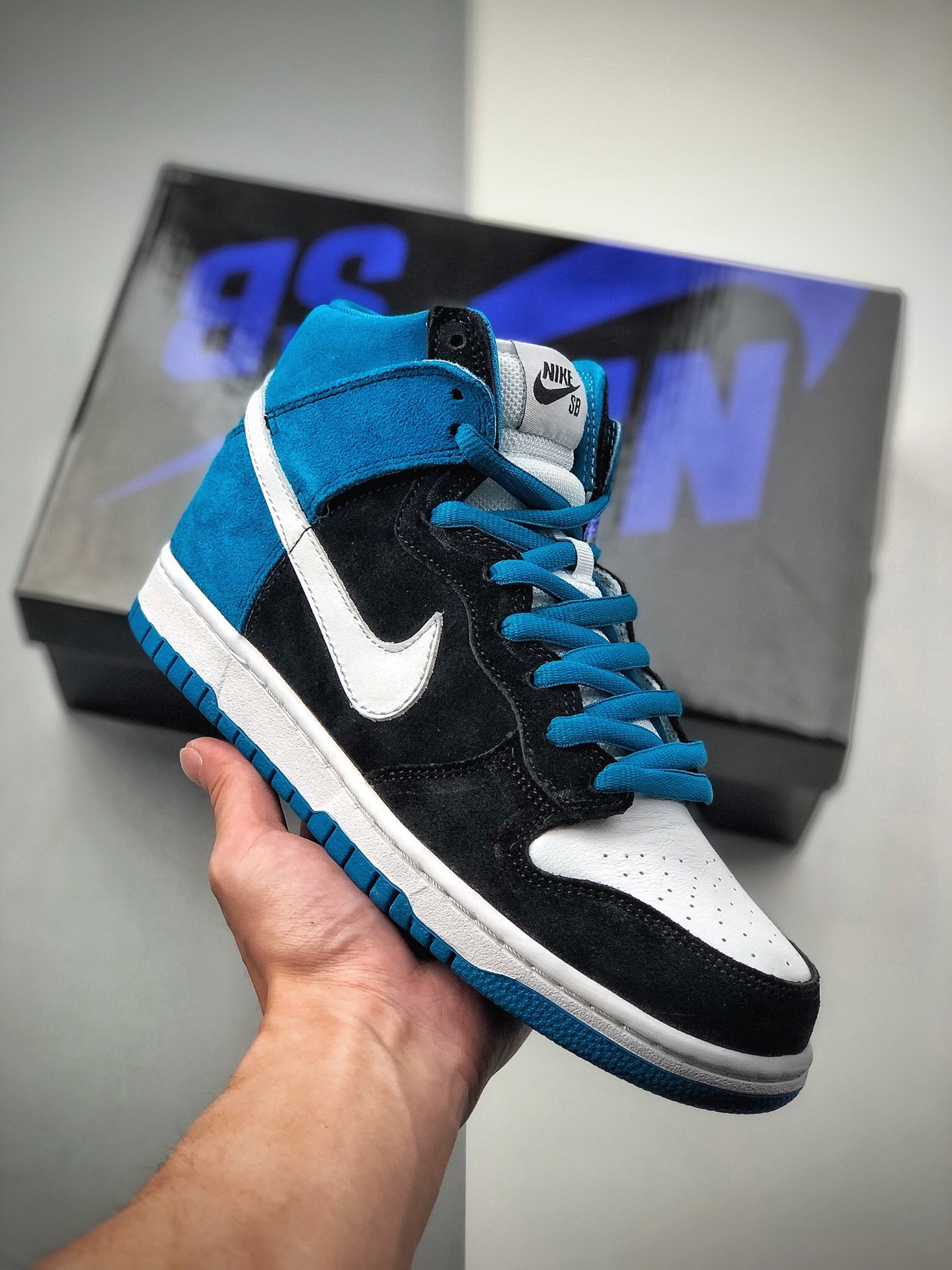 260 耐克sb系列Nike SB Dunk High Pro SB 货号: 305050-014
