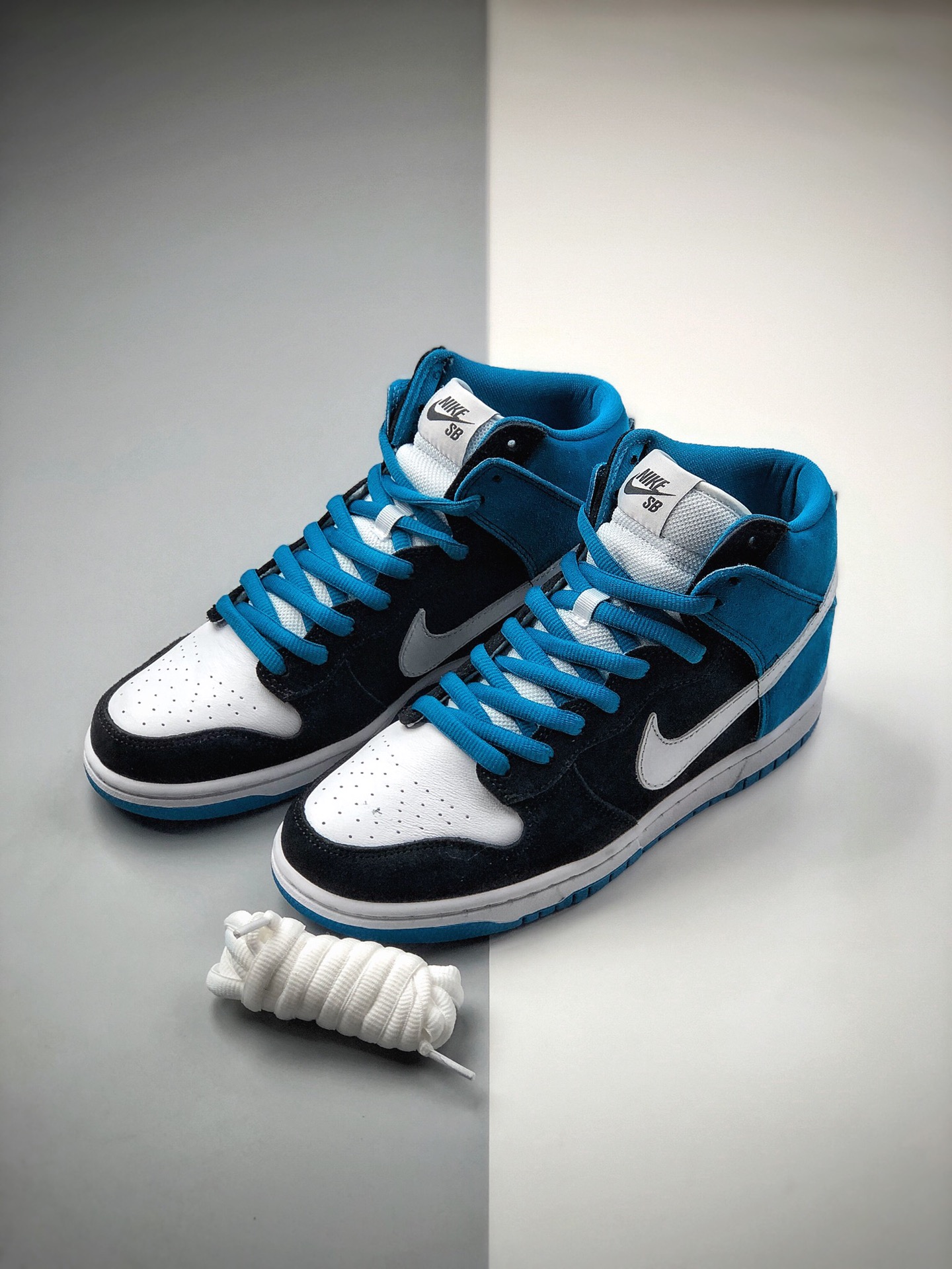 260 耐克sb系列Nike SB Dunk High Pro SB 货号: 305050-014