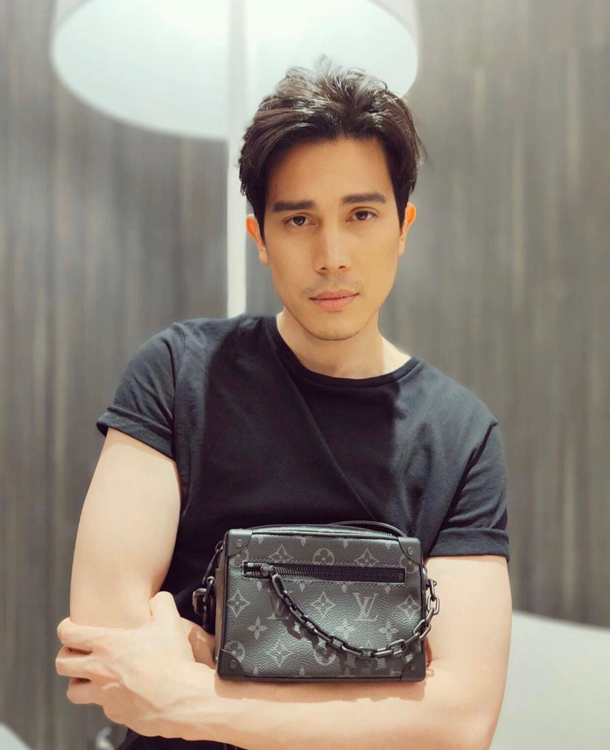 不同年龄_
演绎出不同的味道_
唯有一个共同点“帅气”