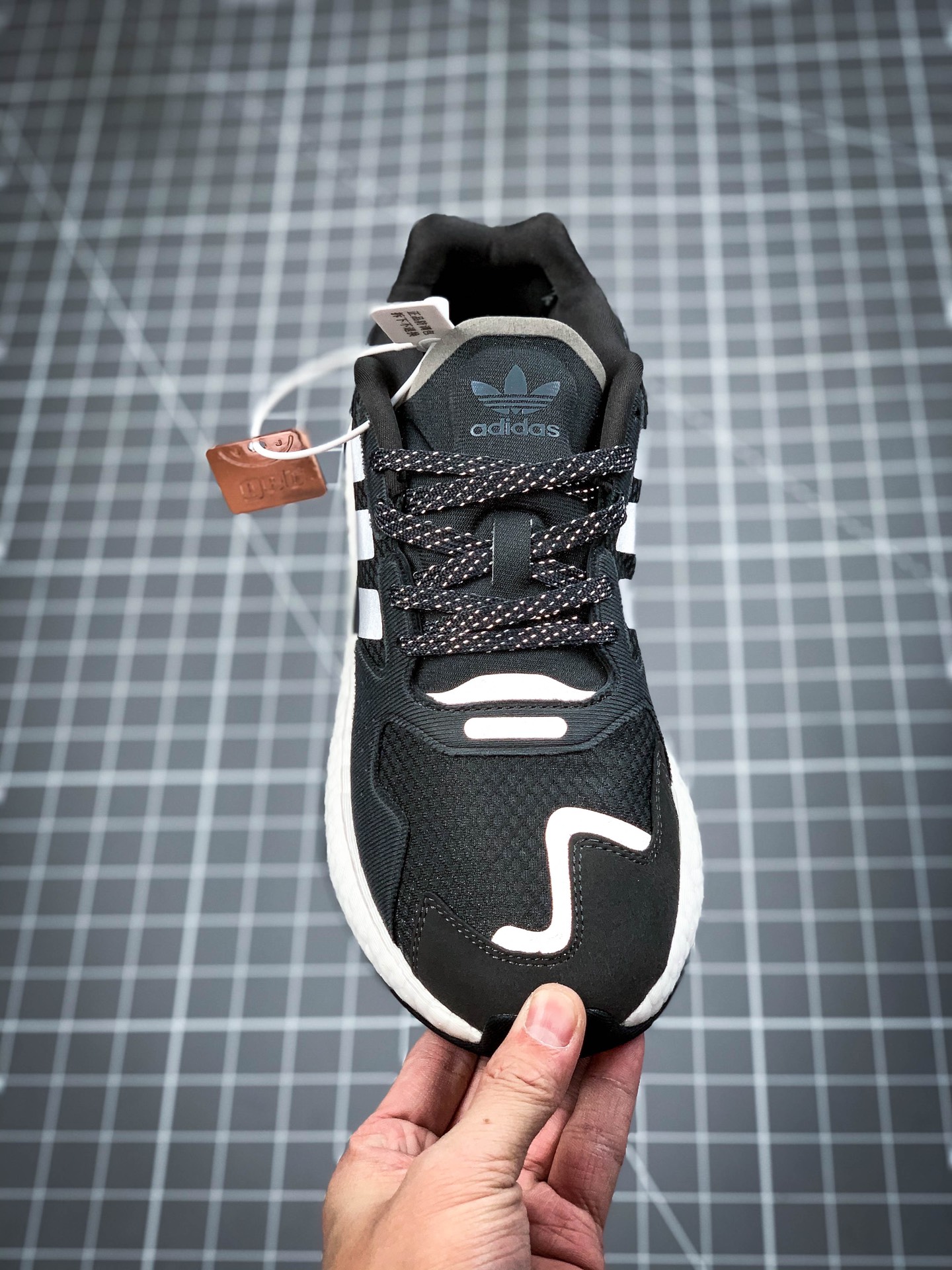 220 Adidas Day Jogger 2020 Boost FW4041 FW3020