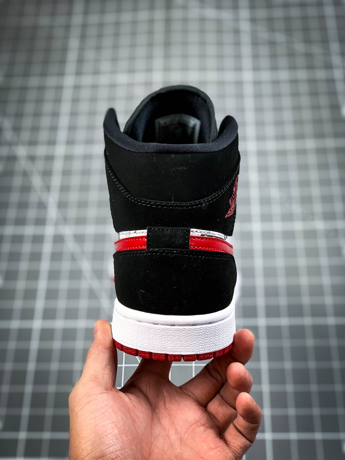 240 Air Jordan 1 Mid AJ1乔1中帮文化篮球鞋  体育画报 报纸 女鞋7孔BQ6931-061