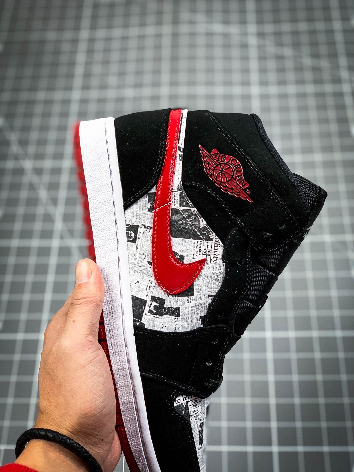 240 Air Jordan 1 Mid AJ1乔1中帮文化篮球鞋  体育画报 报纸 女鞋7孔BQ6931-061