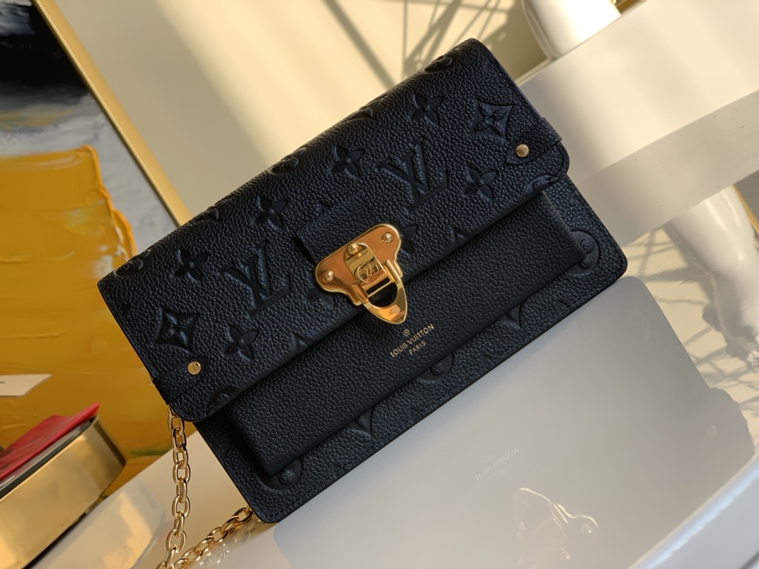 Louis Vuitton LV Vavin Luxury
 Crossbody & Shoulder Bags Gold Chains M67839