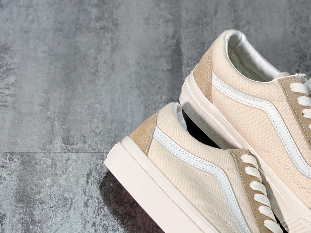 140 Vans Old Skool 限定奶茶色 颜色的基调适合四季穿搭 非常百搭