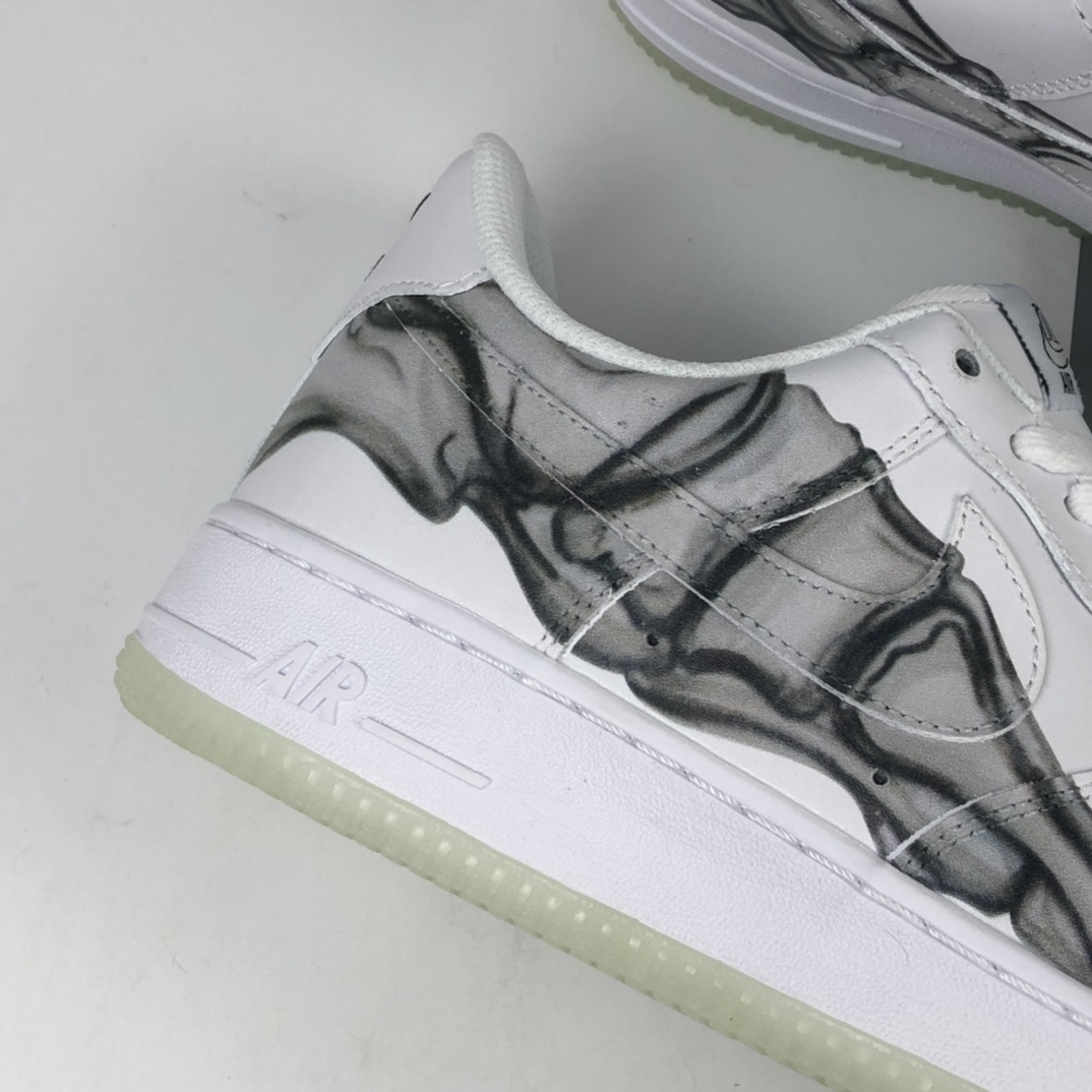 220 Nike Air Force 1 ”Skeleton” 骨骼 AF1 万圣节骨头 夜光空军一号低帮板鞋 BQ7541-100