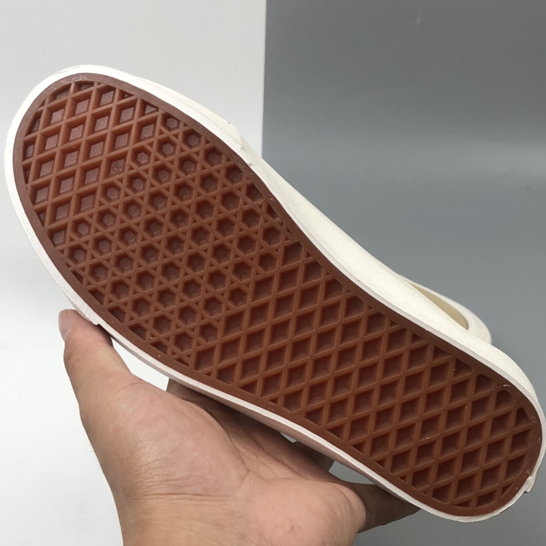 140 Vans Old Skool 限定奶茶色低帮休闲板鞋 VN0A4BV6LPH