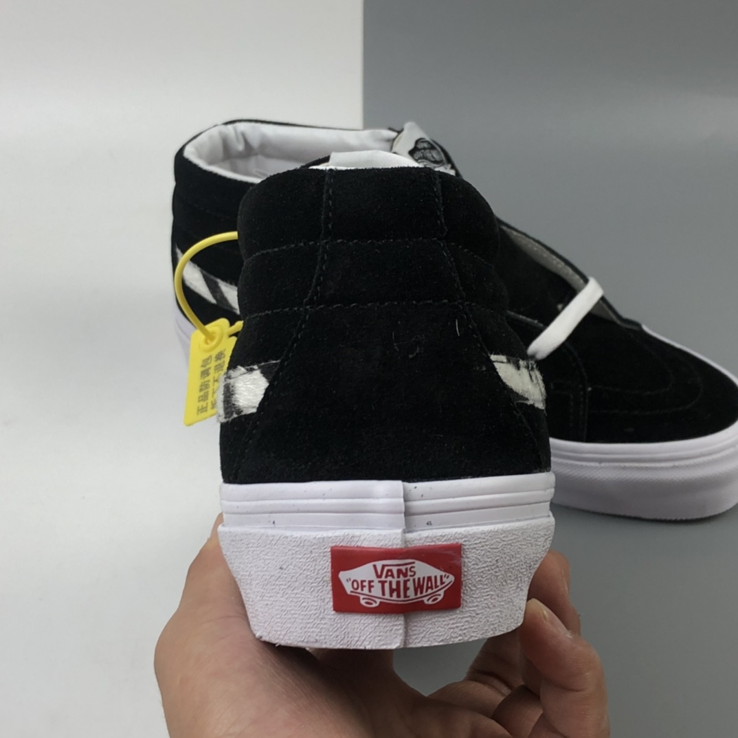 160 Vans Sk8-Mid 斑马仿皮毛高质感中帮休闲麂皮板鞋 VN0A3WM3034