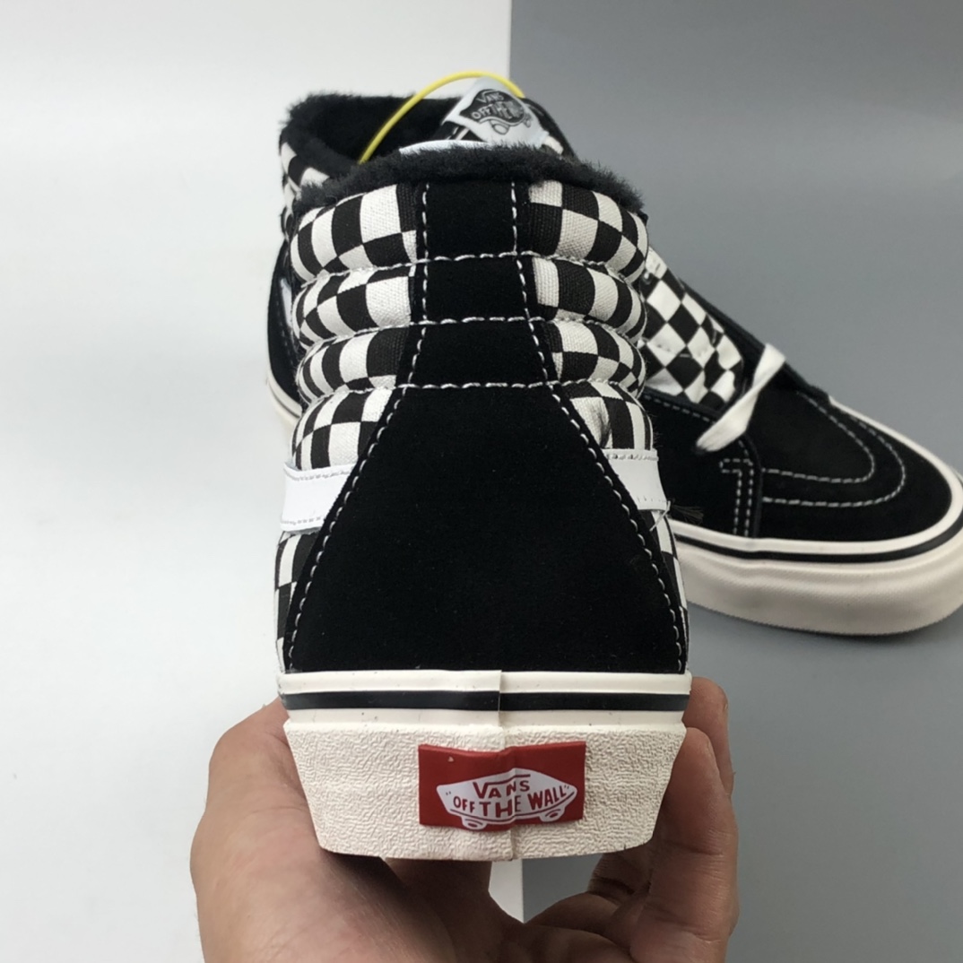 160 加绒款 Vans Sk8-Mid 经典棋盘格高帮邦休闲板鞋 VN0A4BVYX13