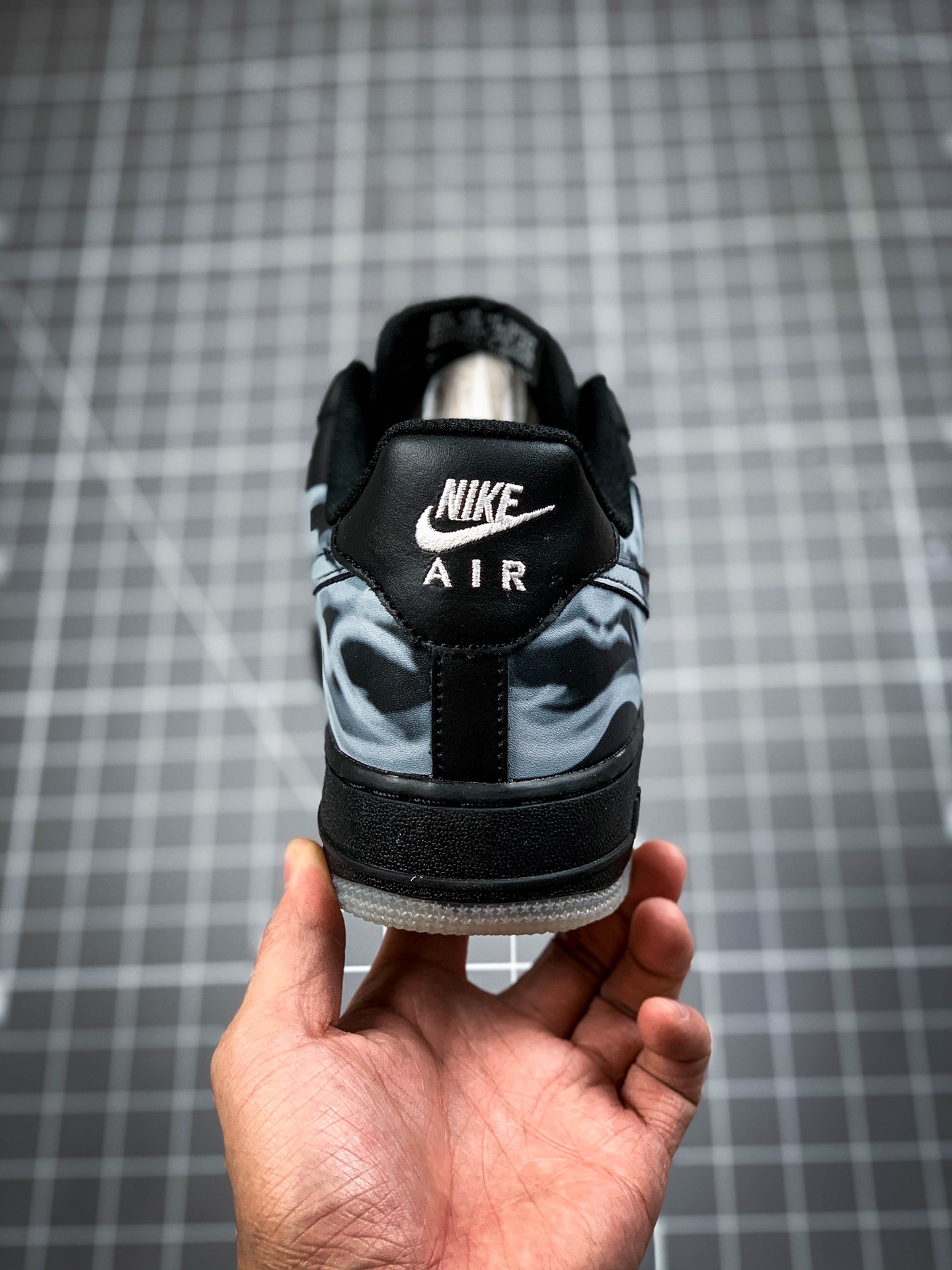 220 Air Force 1 ”Skeleton” 万圣节骨骼 BQ7541-001
