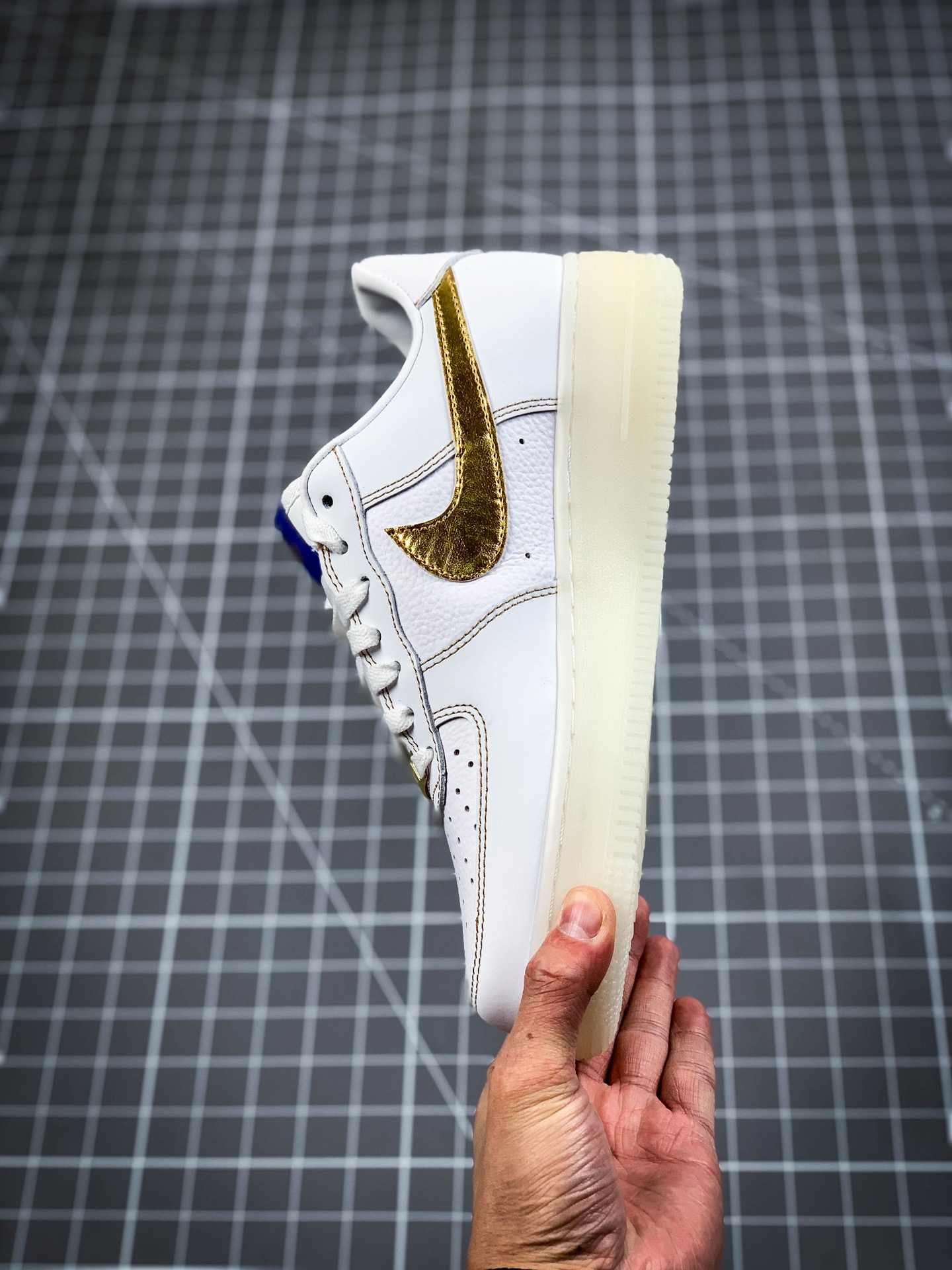 200  Nike Air Force 1'07 Low “白金配色”空军一号低帮休闲板鞋 CJ1686-130