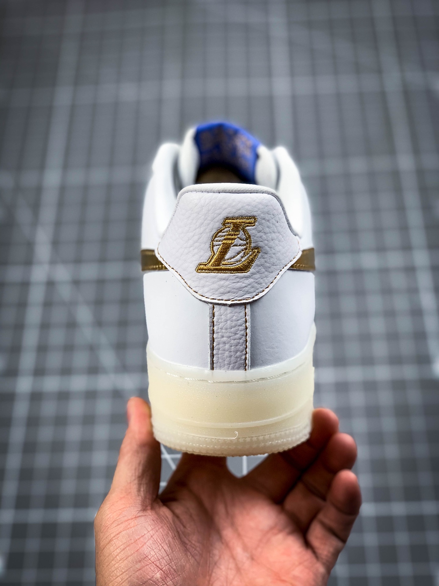 200  Nike Air Force 1'07 Low “白金配色”空军一号低帮休闲板鞋 CJ1686-130
