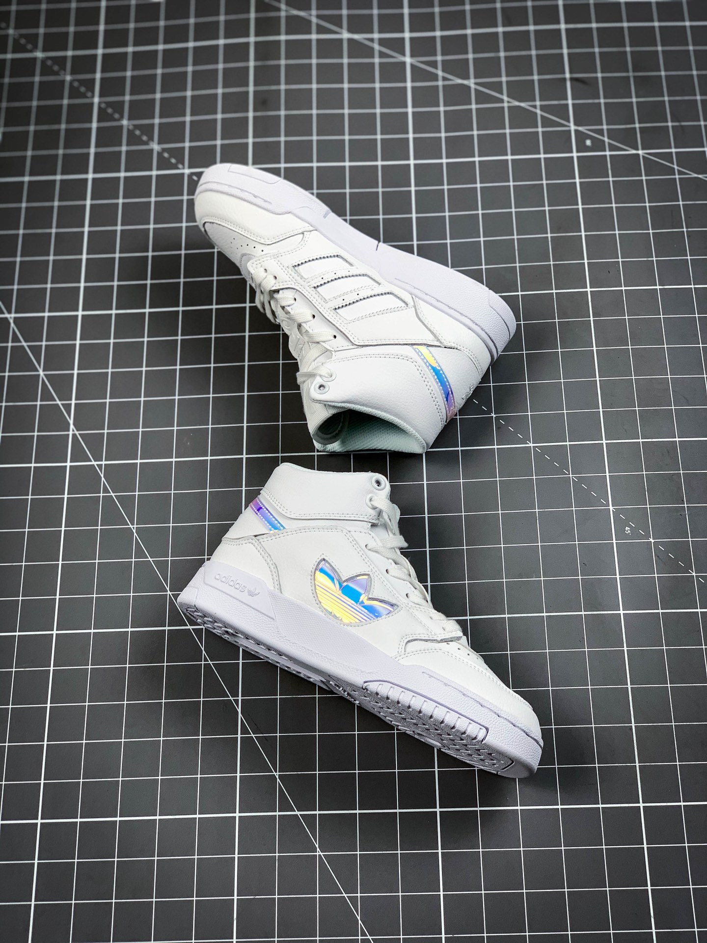 230  阿迪达斯 三叶草新品adidas Originals Drop Step LX撤步系列中帮休闲运动百搭板鞋 FZ3633