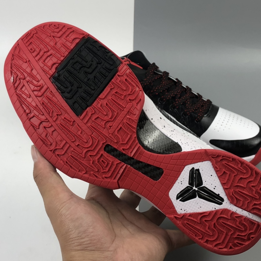 250 Nike Zoom Kobe 5 Wolf Grey 科比5专业实战球篮鞋 386429-100