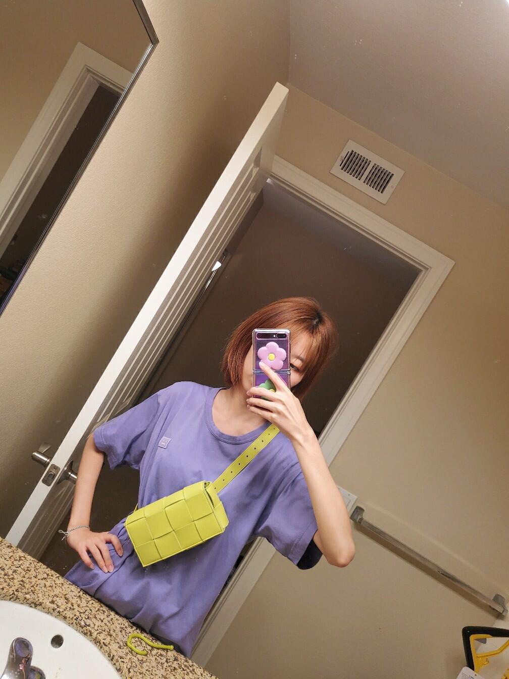 Bottega Veneta葆蝶家  The Belt Cassttte腰包 639367奇异果色