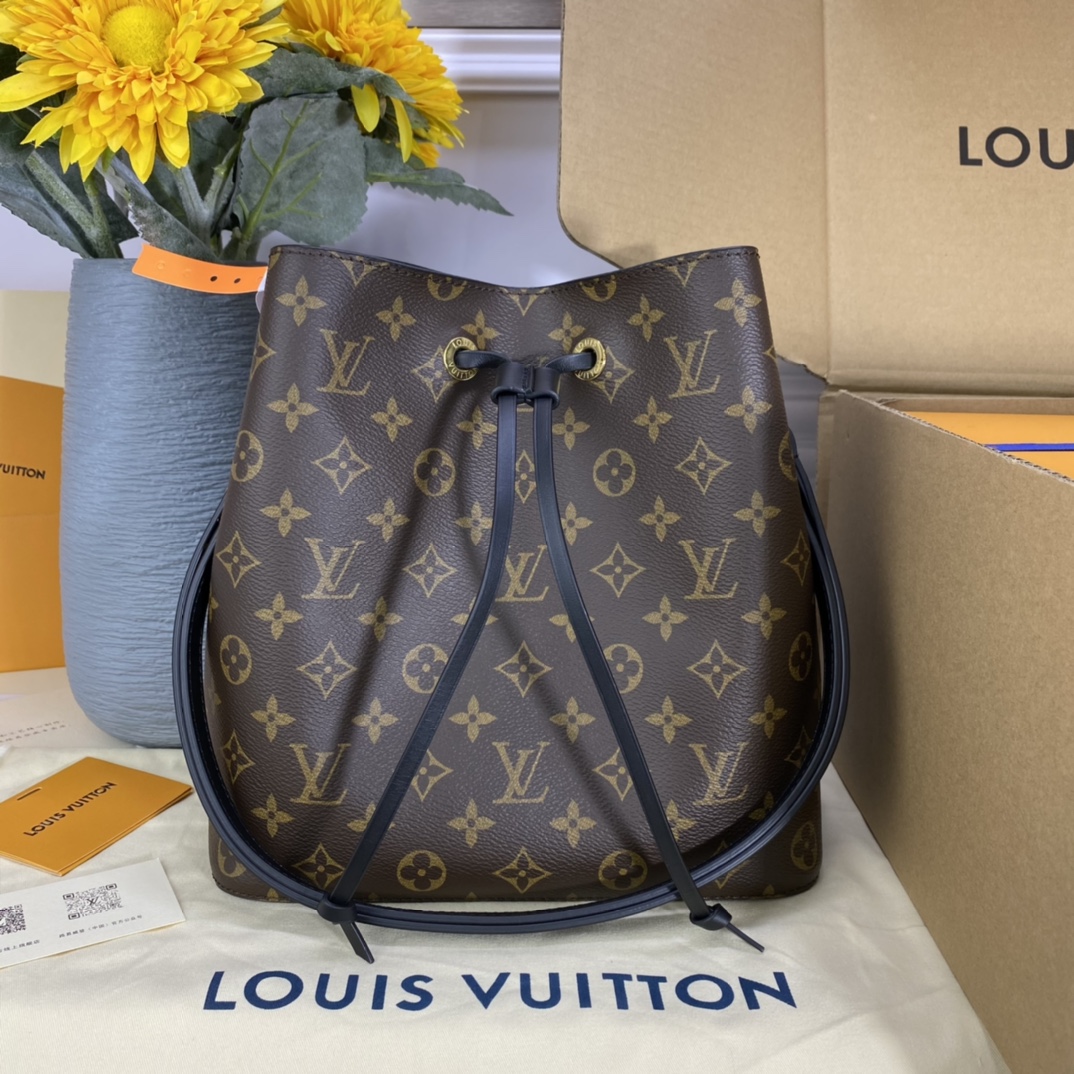 Louis Vuitton LV NeoNoe Bucket Bags Black Gold Monogram Canvas Calfskin Cowhide Spring Collection
