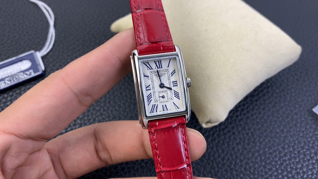 [LONGINES Watches]You need to replace the battery at this time The dial size i
