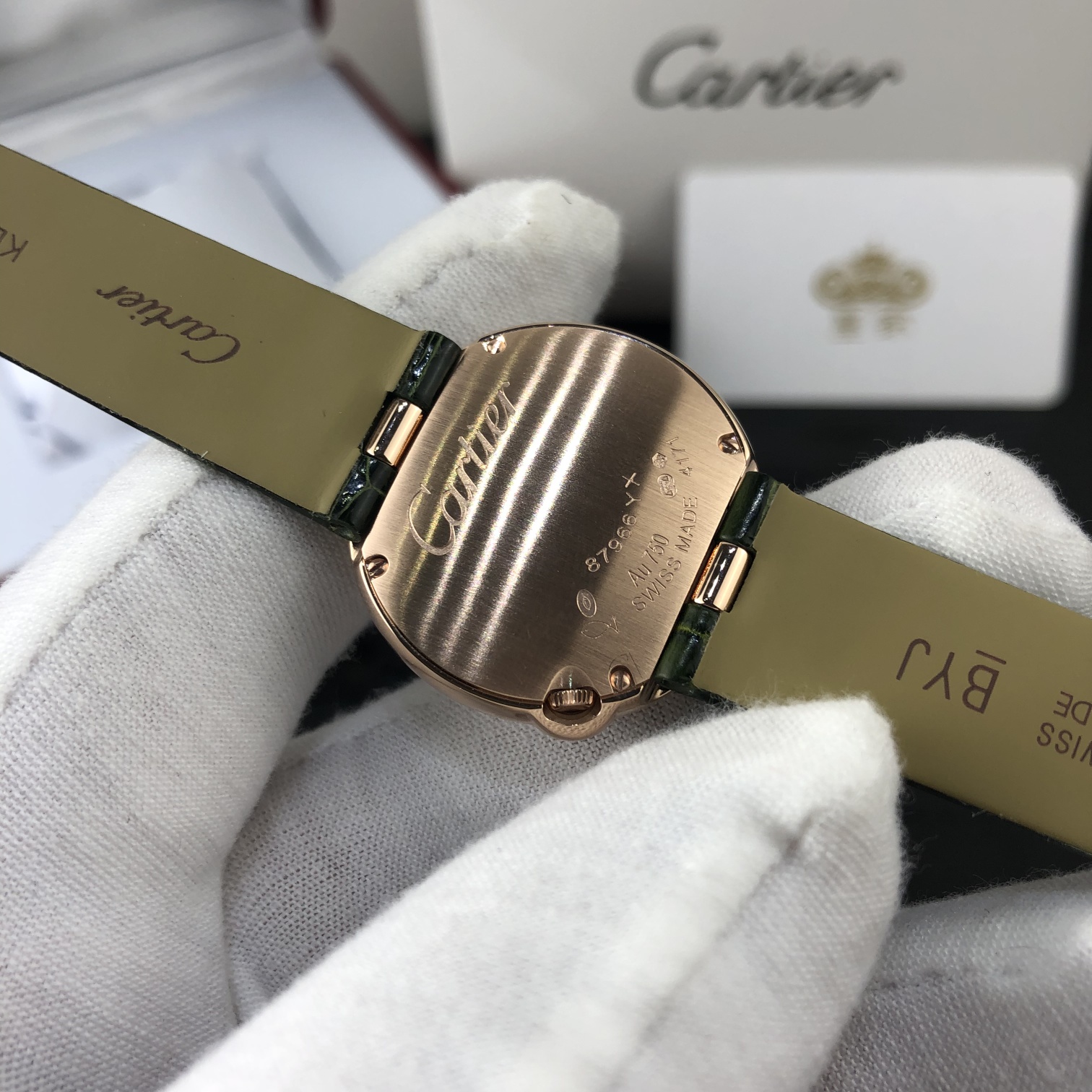 Cartier 皇家 卡地亚白气球系列女表