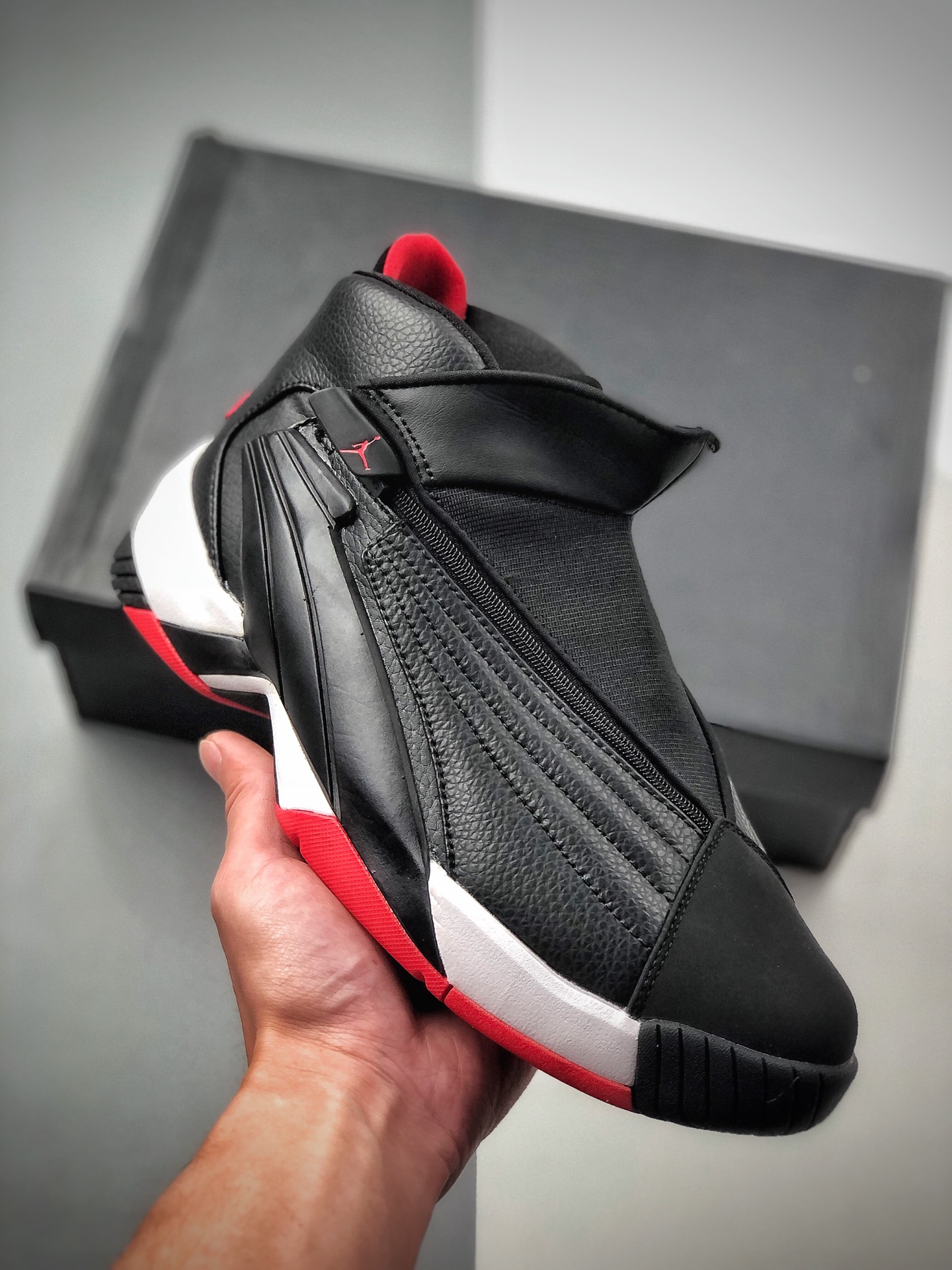 220  Air Jordan Jumpman Swift AJ 艾迪·琼斯经典战靴 乔丹篮球鞋系列 AT2555-001