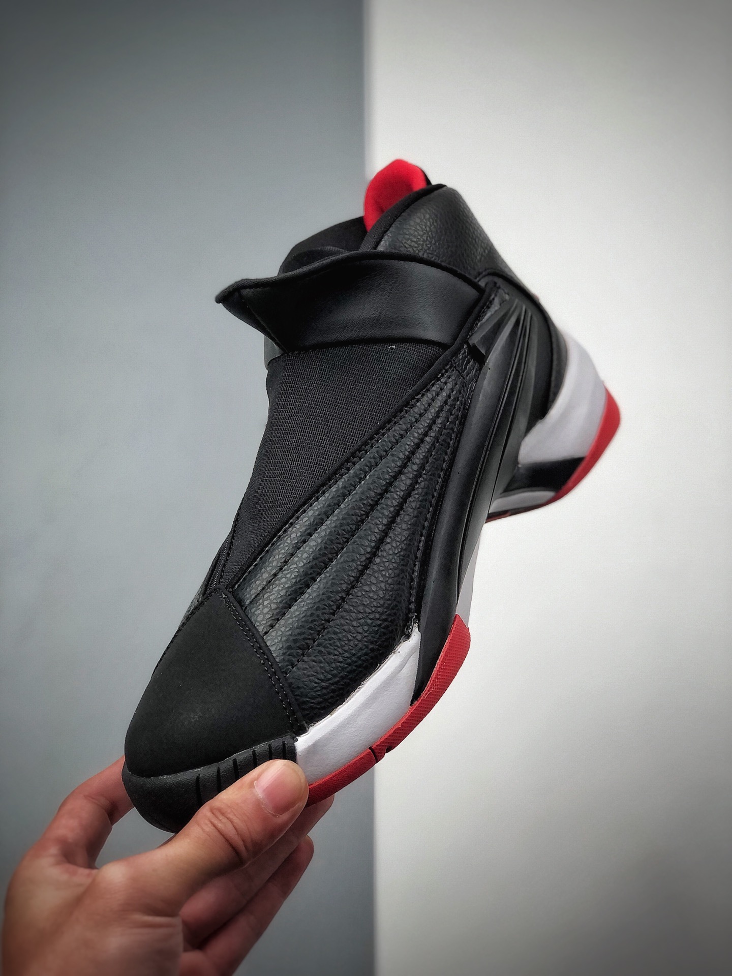 220  Air Jordan Jumpman Swift AJ 艾迪·琼斯经典战靴 乔丹篮球鞋系列 AT2555-001