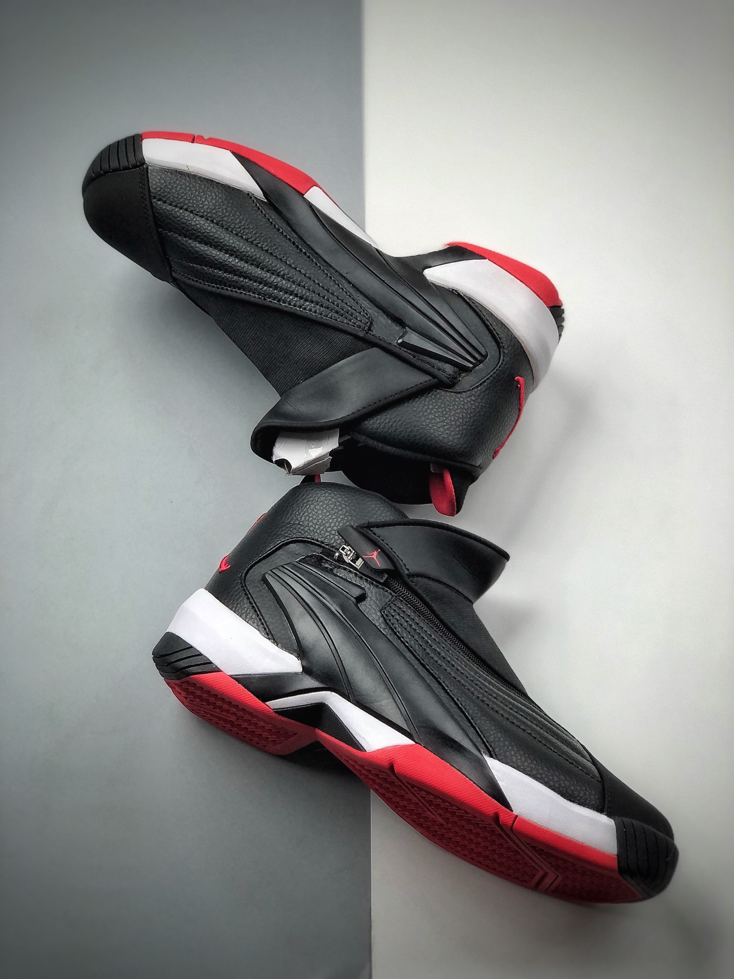 220  Air Jordan Jumpman Swift AJ 艾迪·琼斯经典战靴 乔丹篮球鞋系列 AT2555-001