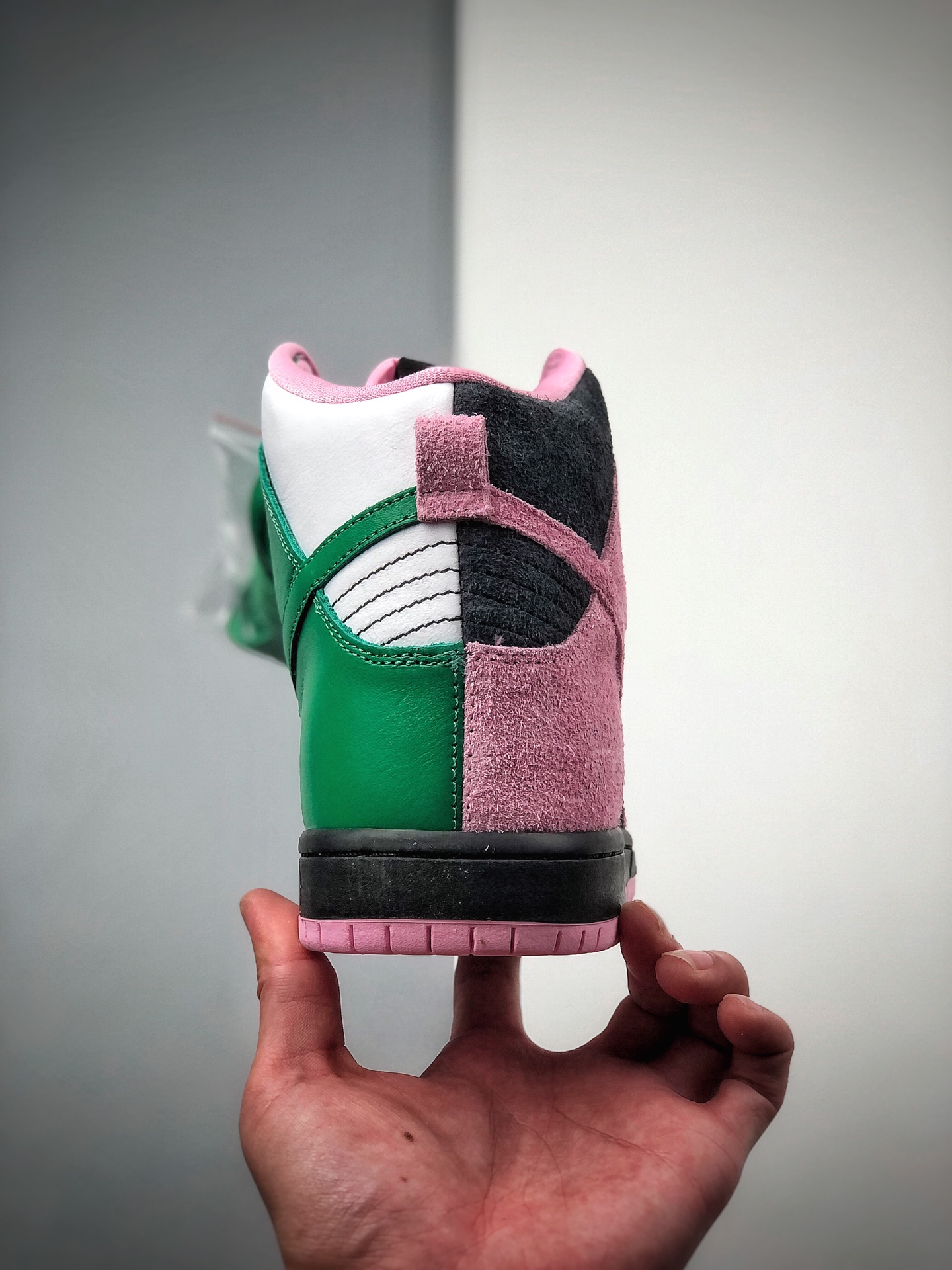 380  Nike SB Dunk High Pro Prm ” Invert Celtics ”  黑粉绿 高帮运动休闲板鞋  货号：CU7349-001