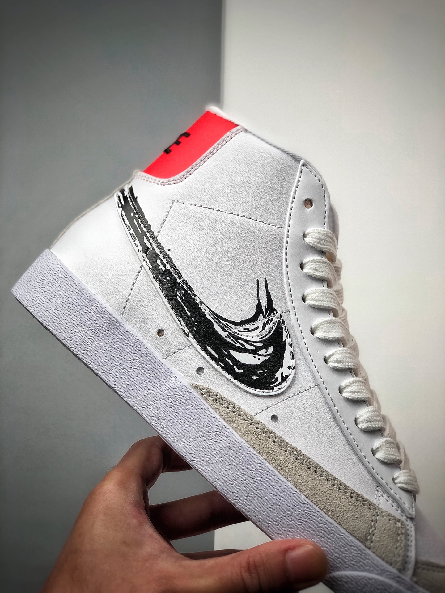 160  公司级 耐克 Nike Blazer Mid VNTG ‘77 开拓者 涂鸦 黑勾 复古经典中帮百搭休闲运动板鞋CW7580-110