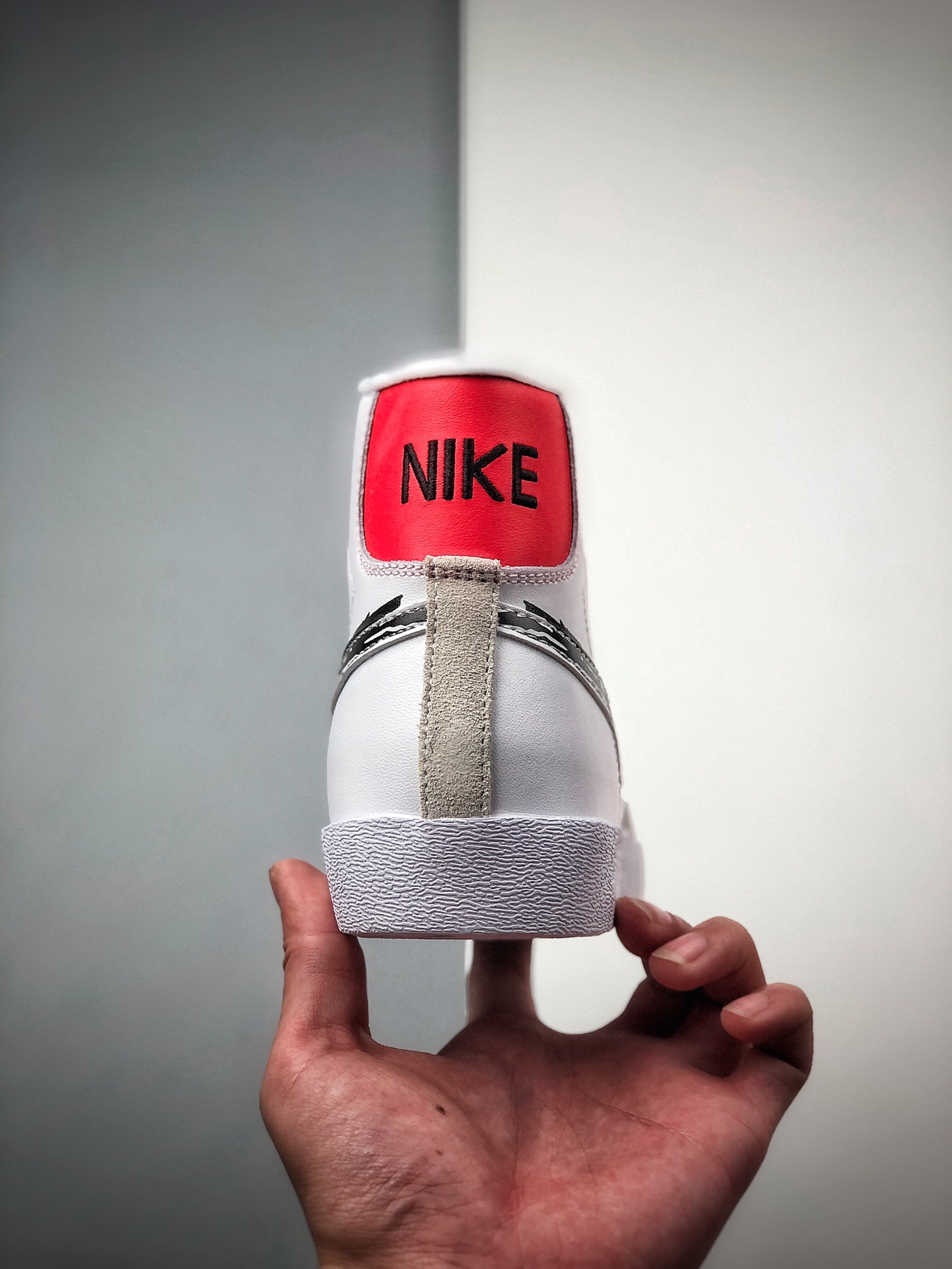 160  公司级 耐克 Nike Blazer Mid VNTG ‘77 开拓者 涂鸦 黑勾 复古经典中帮百搭休闲运动板鞋CW7580-110
