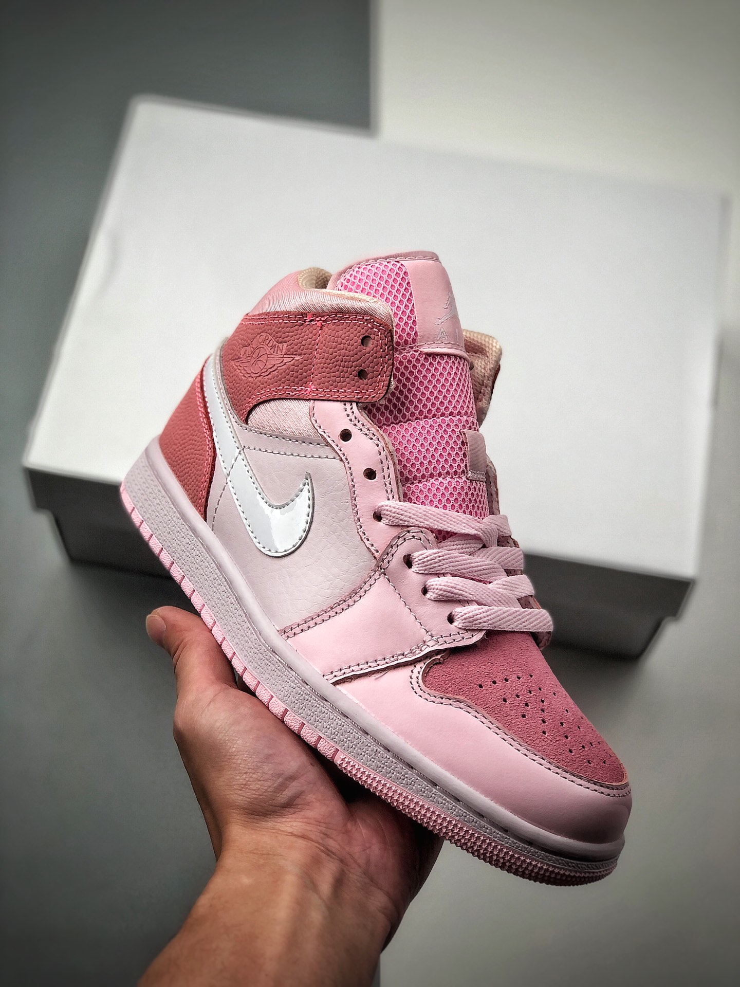 240 Air Jordan 1 Mid 白粉红泡沫 中帮系列 CW5379-600
