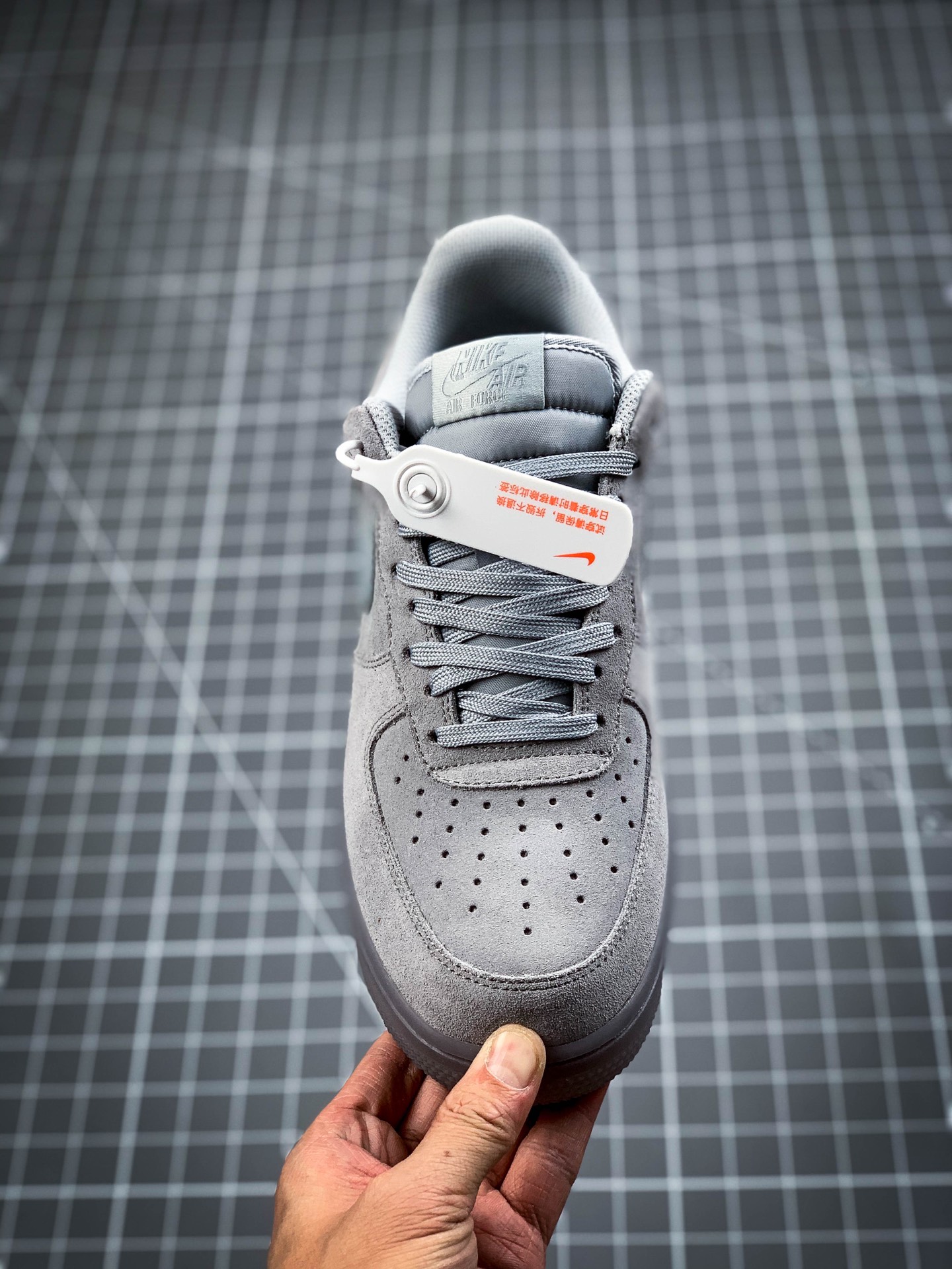 200 Air Force 1 Low Grey Suede Men 麂皮灰狼空军一号 BQ4329-001