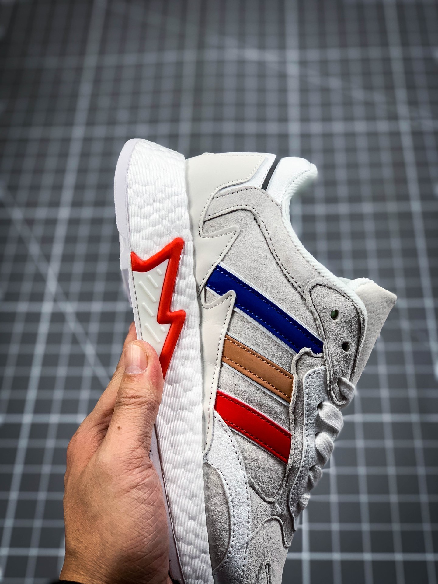 200 AD Nite Jogger 2019 Boost 三叶草 联名夜行者 EG7111