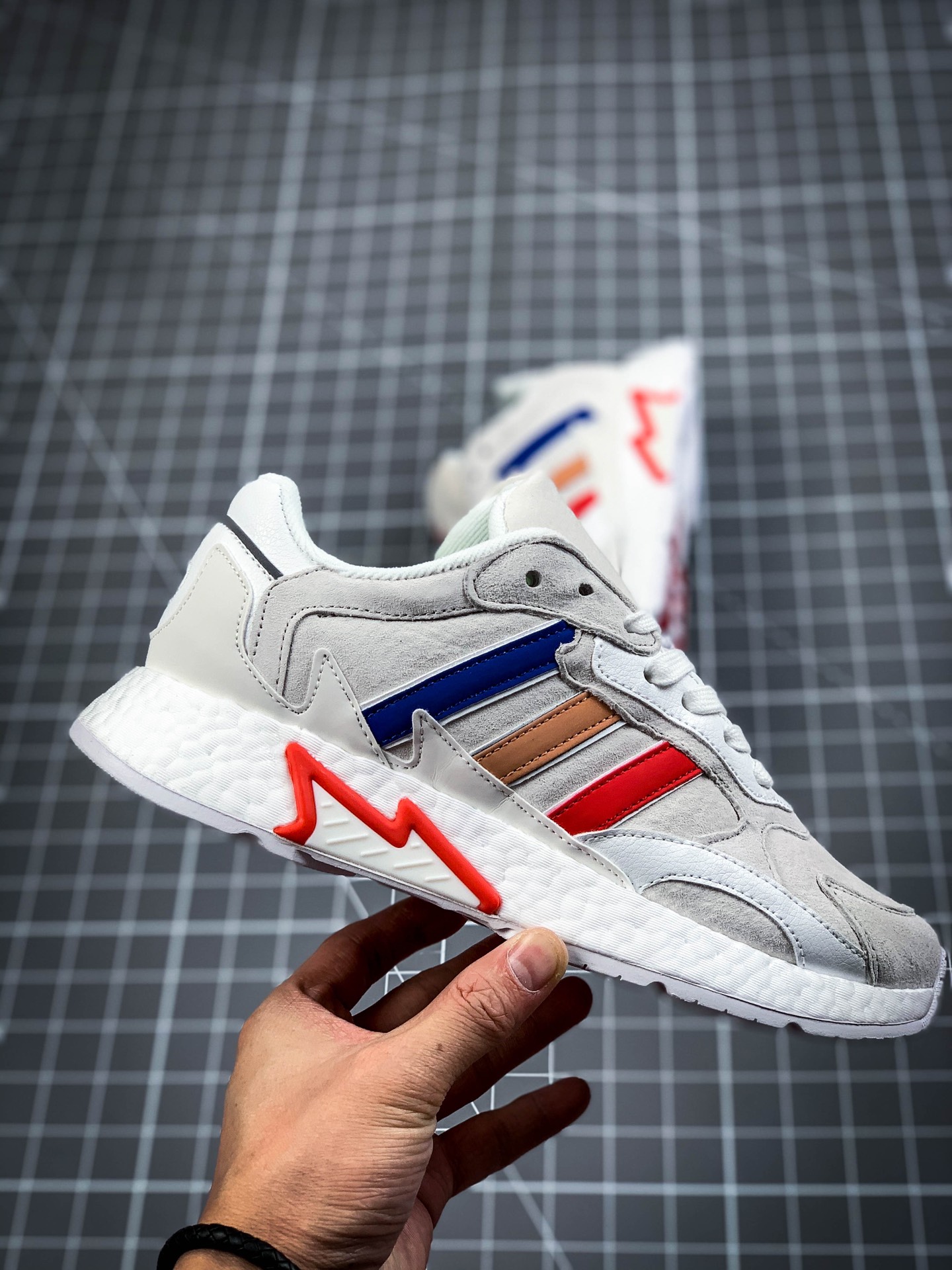 200 AD Nite Jogger 2019 Boost 三叶草 联名夜行者 EG7111