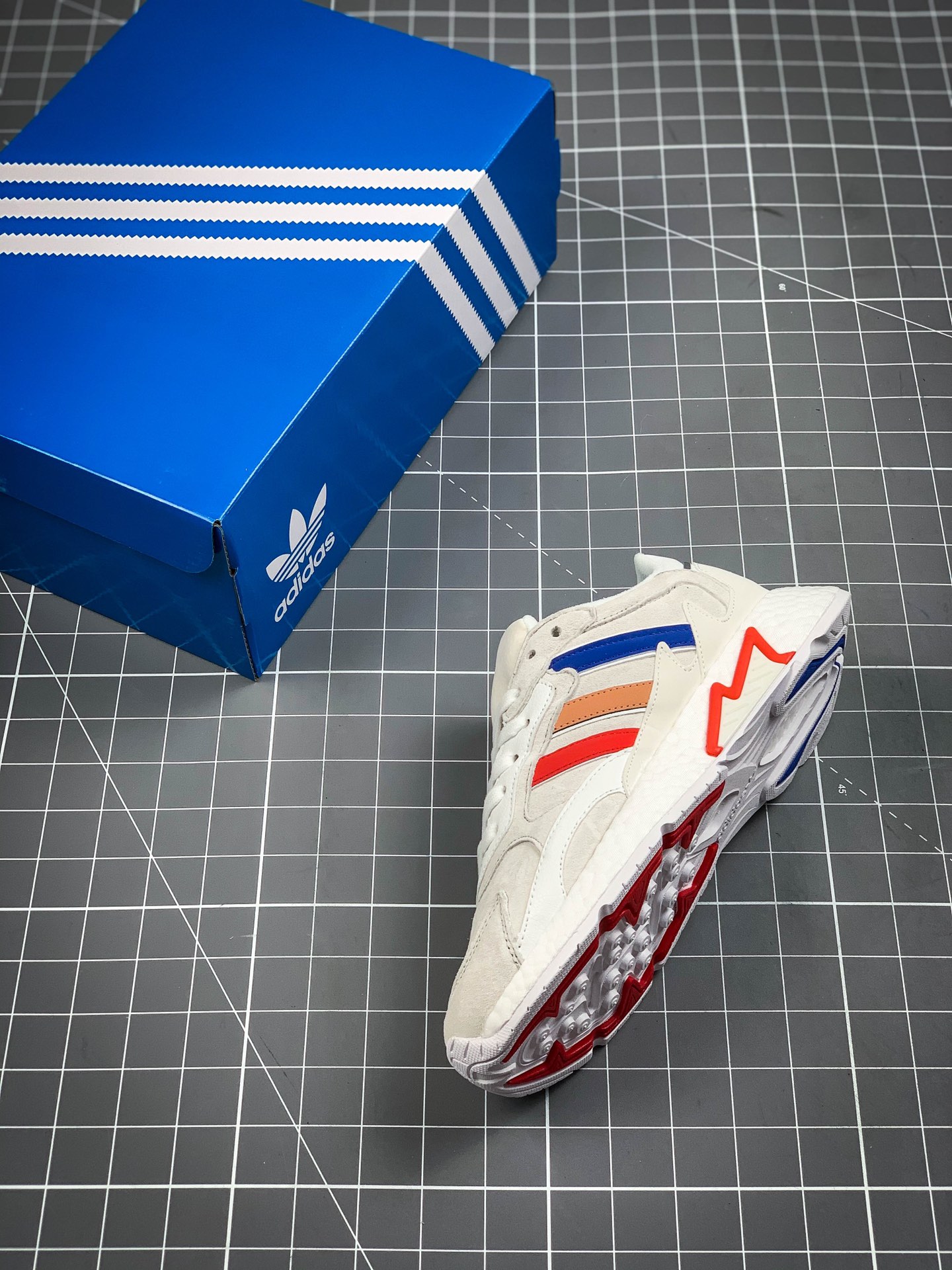 200 AD Nite Jogger 2019 Boost 三叶草 联名夜行者 EG7111
