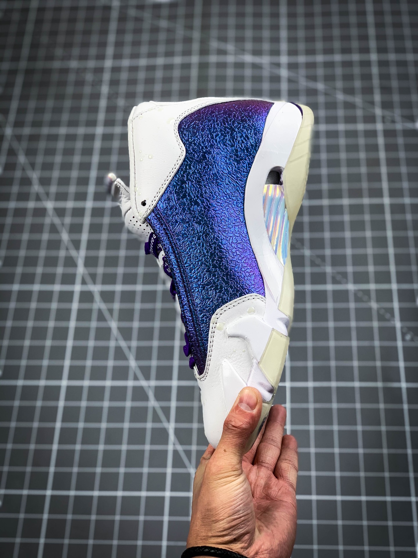 550 乔丹/Air Jordan  aj14 AJ14 乔丹14代 乔丹14 乔14 Air Jordan 14 “Hyper Royal”  货号：CV2469-001