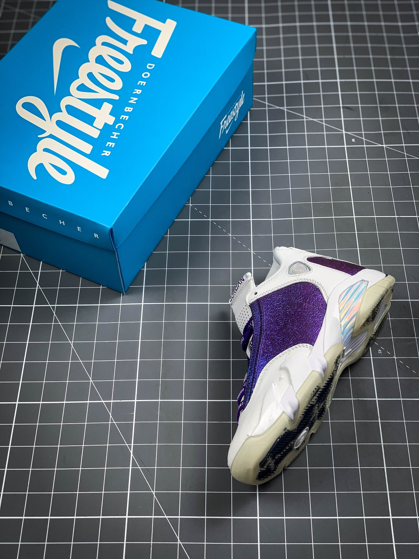550 乔丹/Air Jordan  aj14 AJ14 乔丹14代 乔丹14 乔14 Air Jordan 14 “Hyper Royal”  货号：CV2469-001